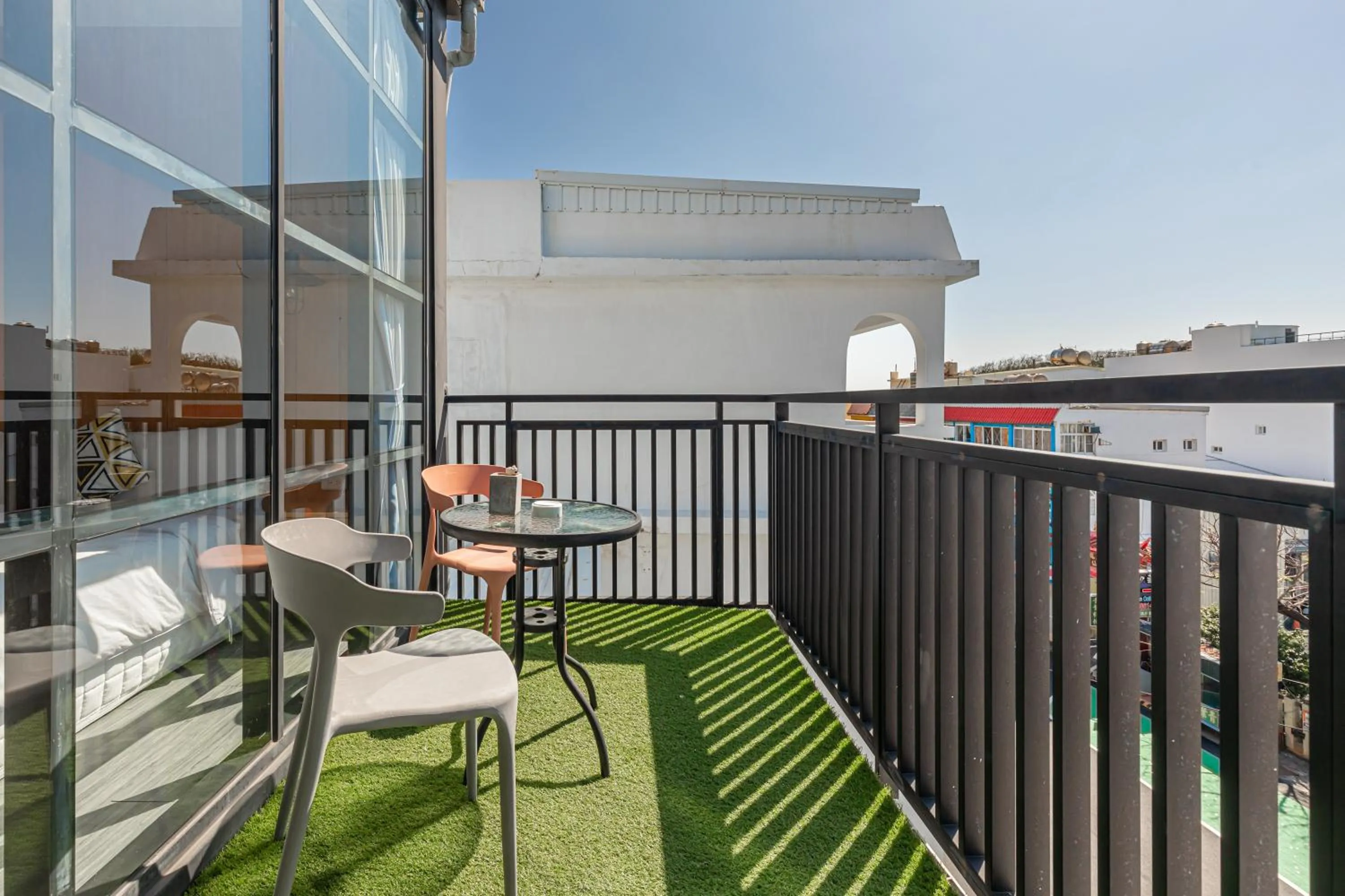 Balcony/Terrace in 35.5 Inn