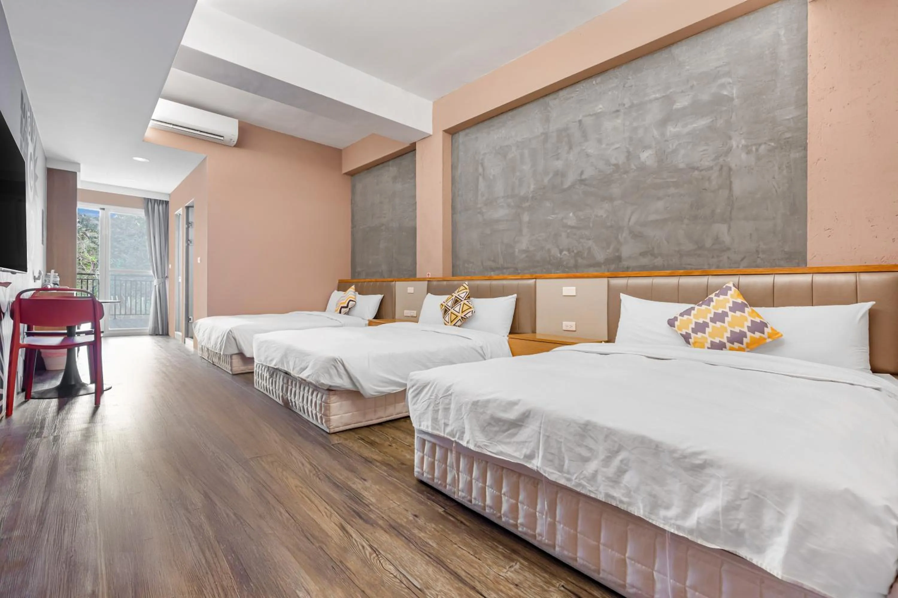 Photo of the whole room, Bed in 35.5 Inn