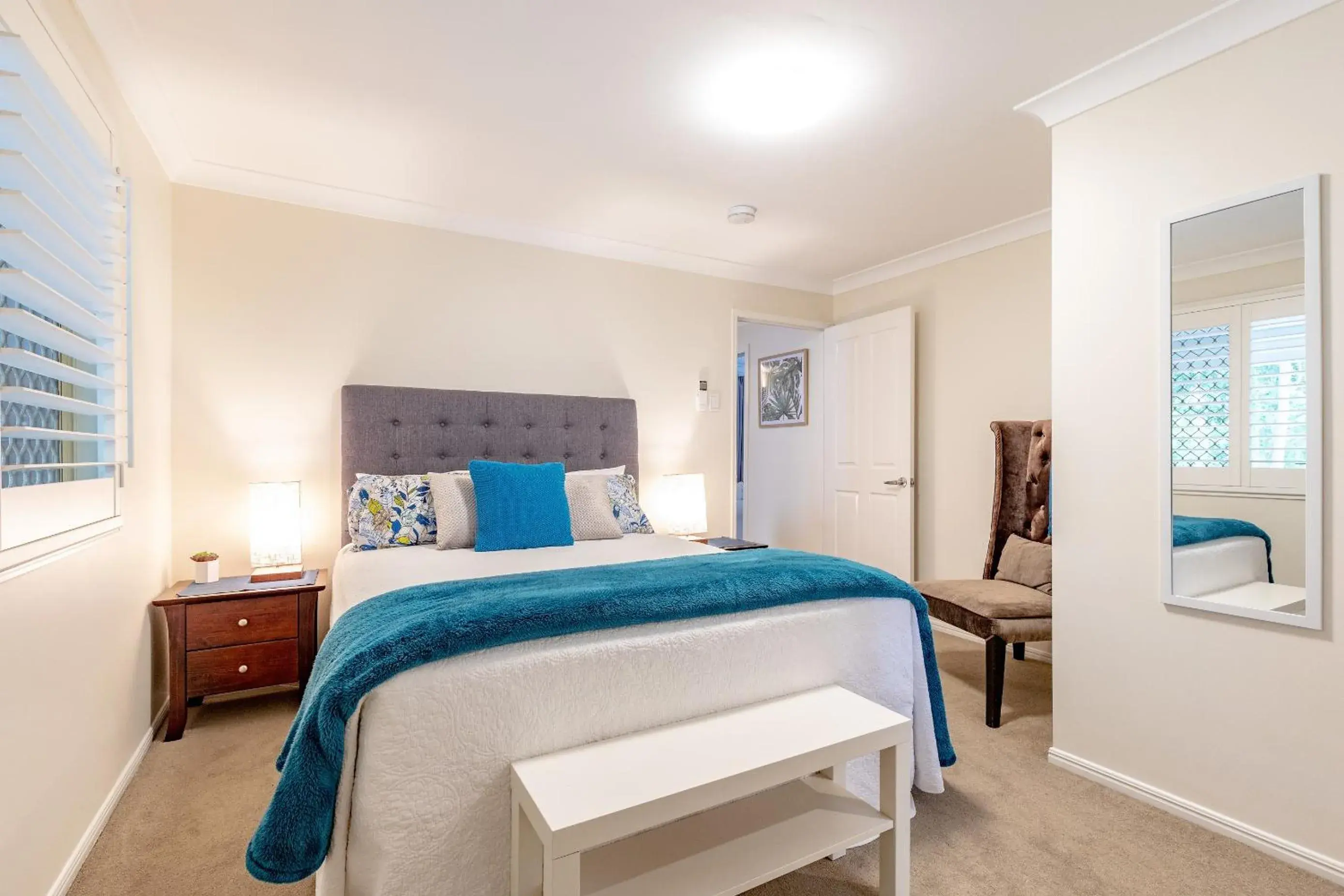 Budget Double Room in Woodford Gardens Budget Double Room in Woodford Gardens