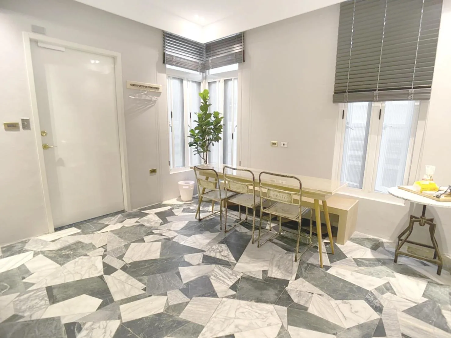 Dining area in Spring Guest House