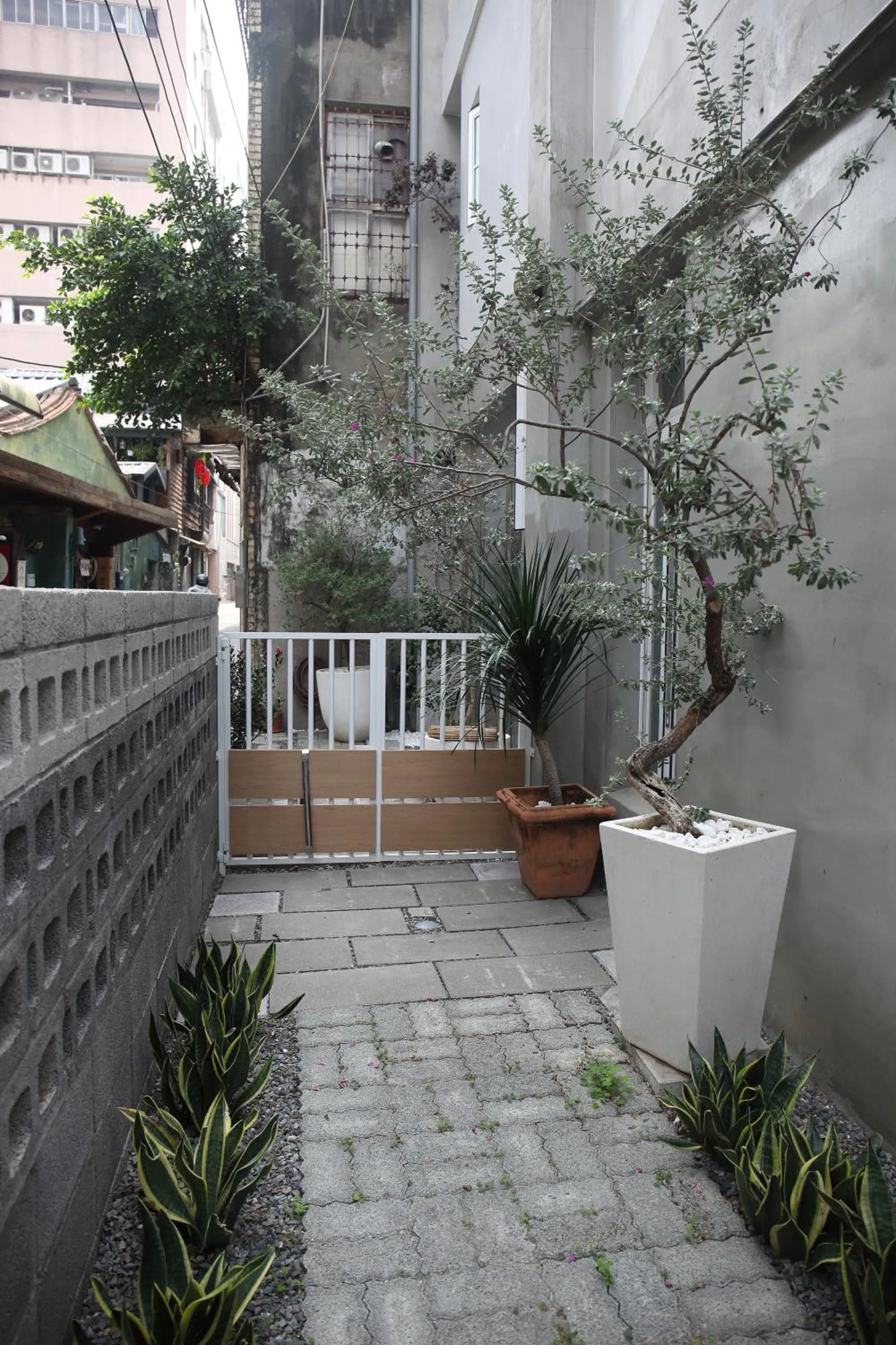 Patio in Spring Guest House