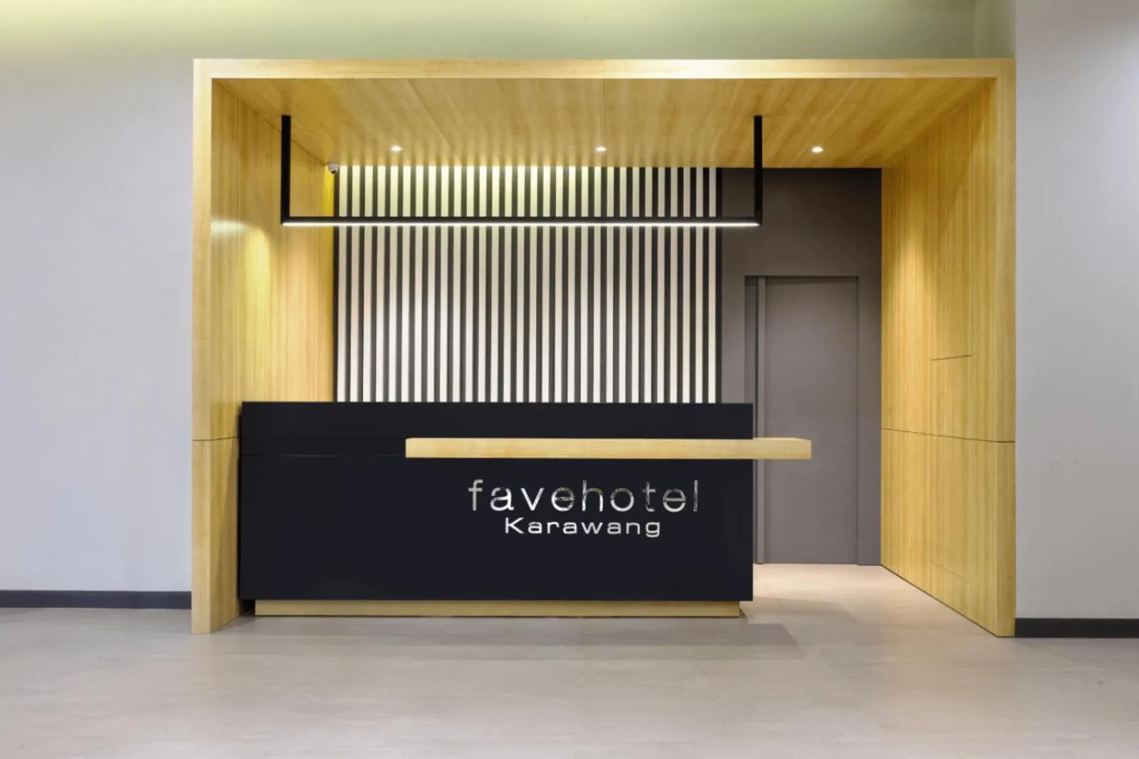 Lobby or reception in favehotel Karawang