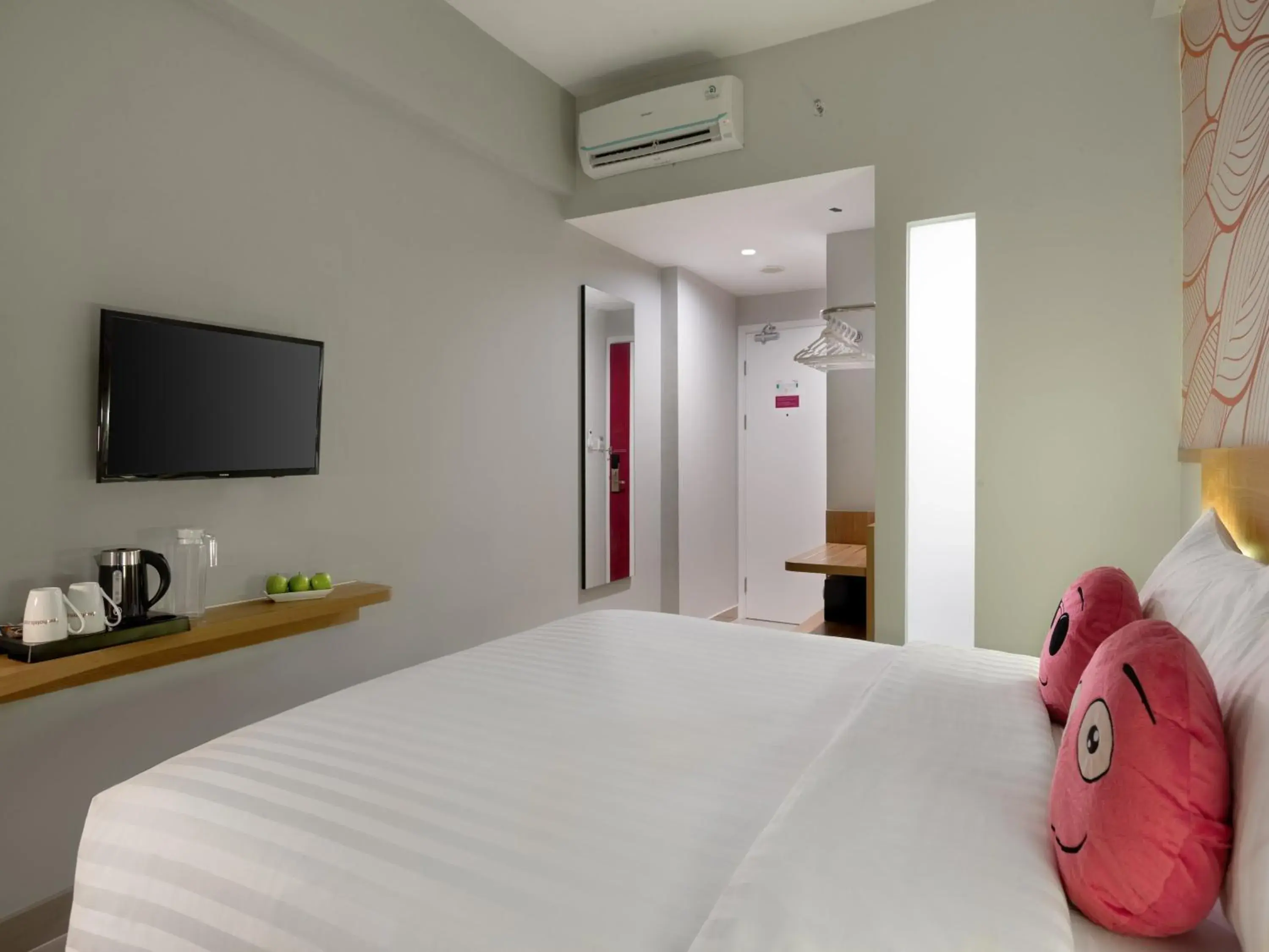 Standard Double/Twin in favehotel Karawang Standard Double/Twin in favehotel Karawang