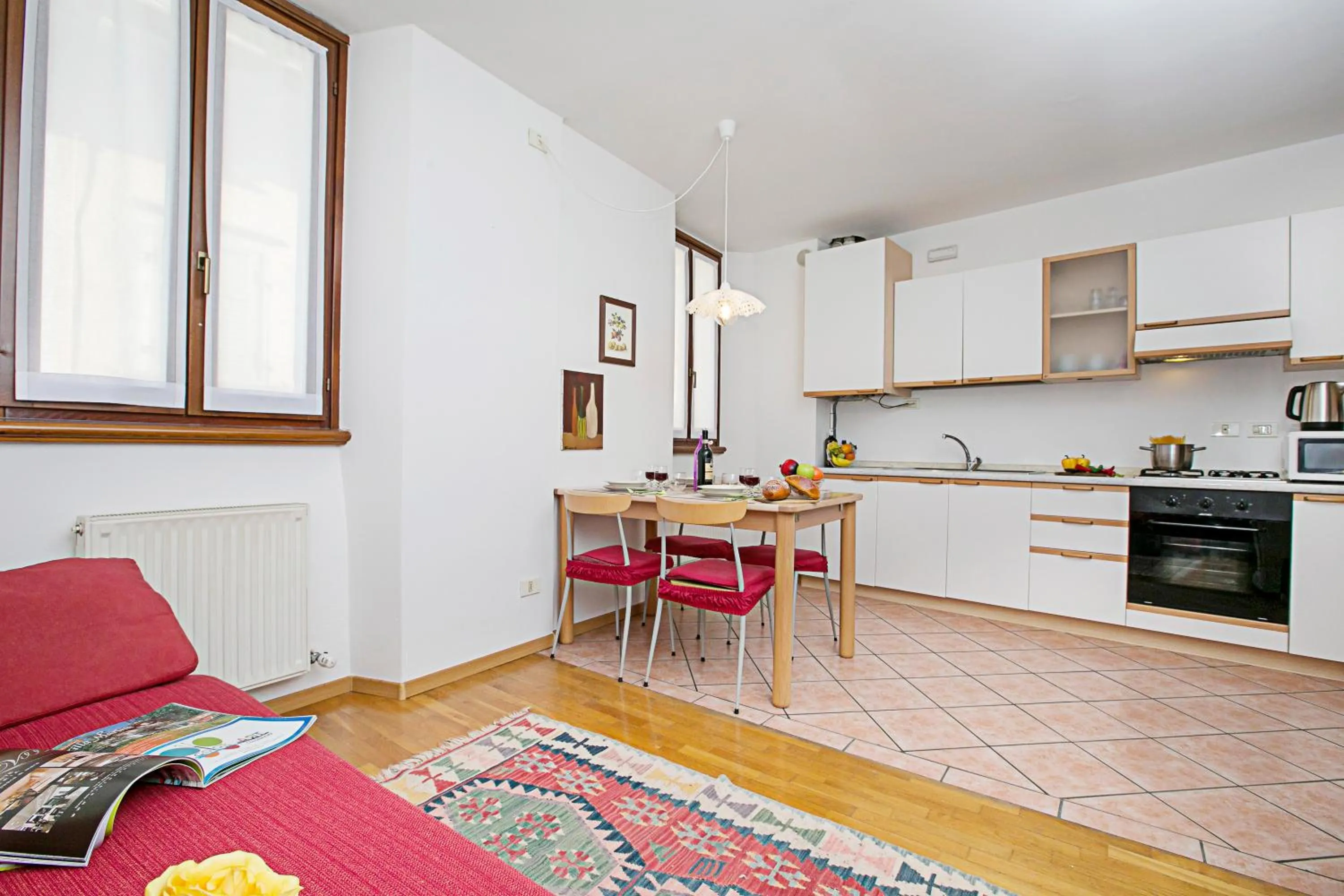 Kitchen or kitchenette in Appartamento Centro Storico Riva 2 - Happy Rentals