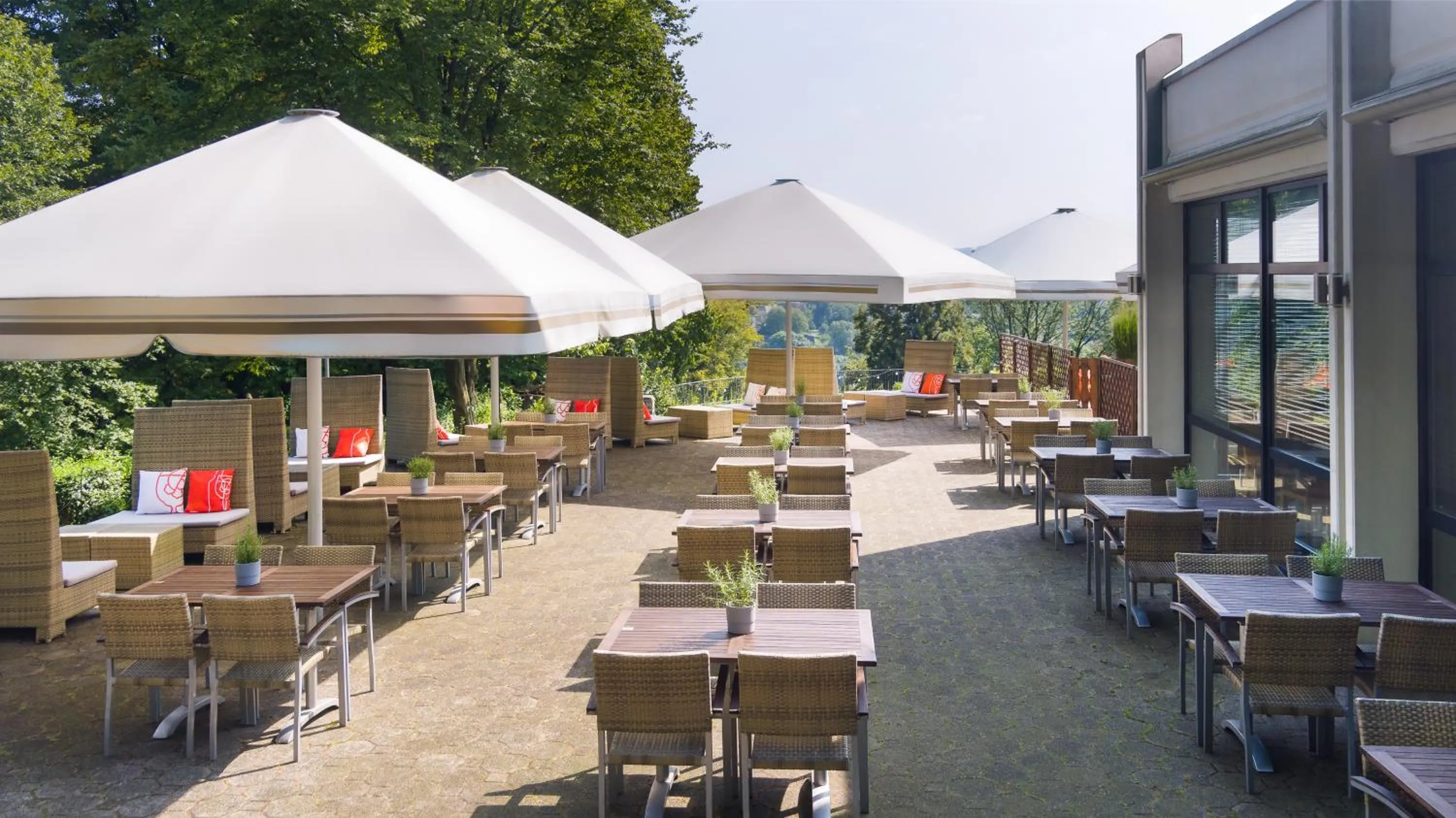 Balcony/Terrace in Mercure Hotel Bielefeld Johannisberg