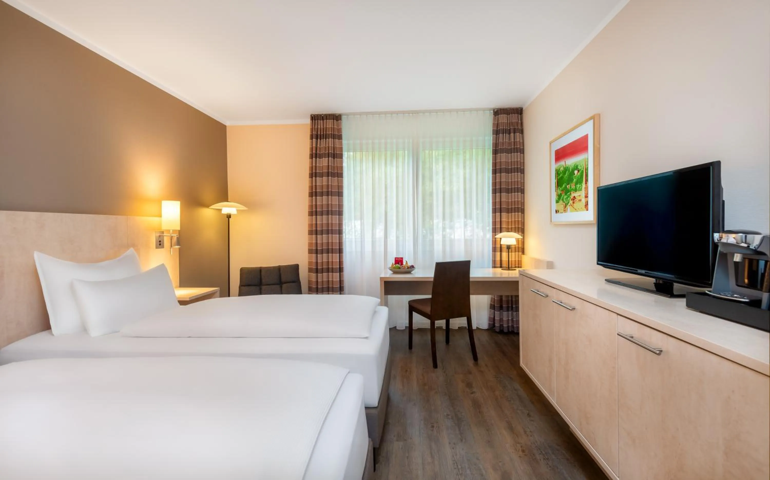 Photo of the whole room, Bed in Mercure Hotel Bielefeld Johannisberg