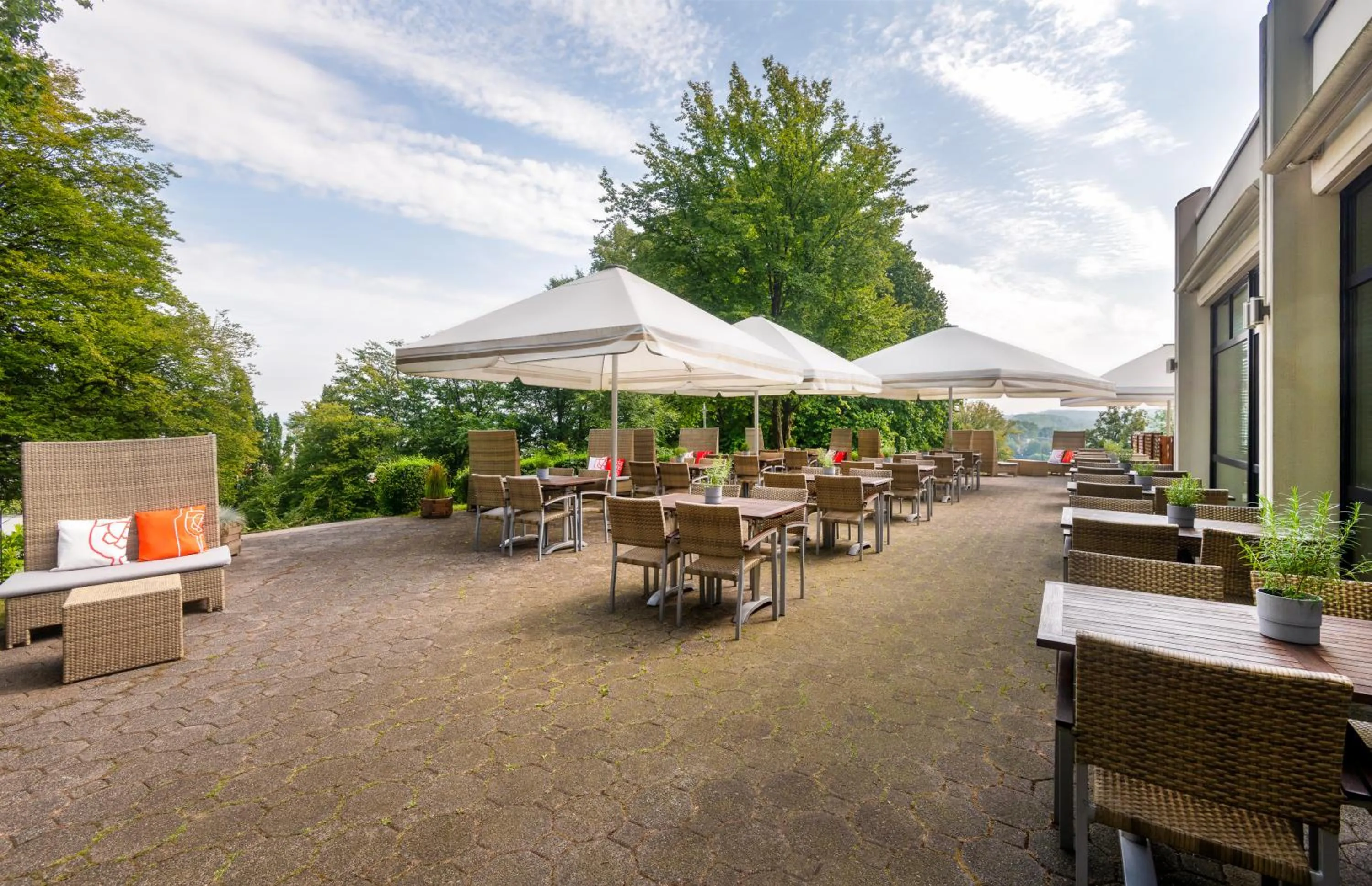 Balcony/Terrace in Mercure Hotel Bielefeld Johannisberg