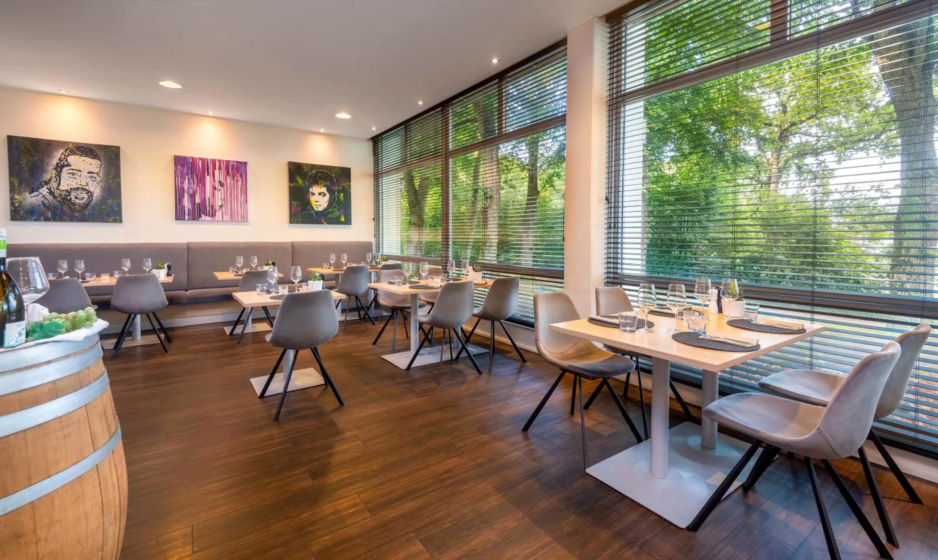 Restaurant/places to eat in Mercure Hotel Bielefeld Johannisberg