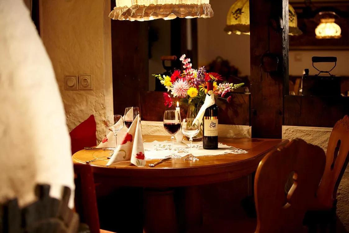 Restaurant/places to eat in Landhotel Halbfas-Alterauge