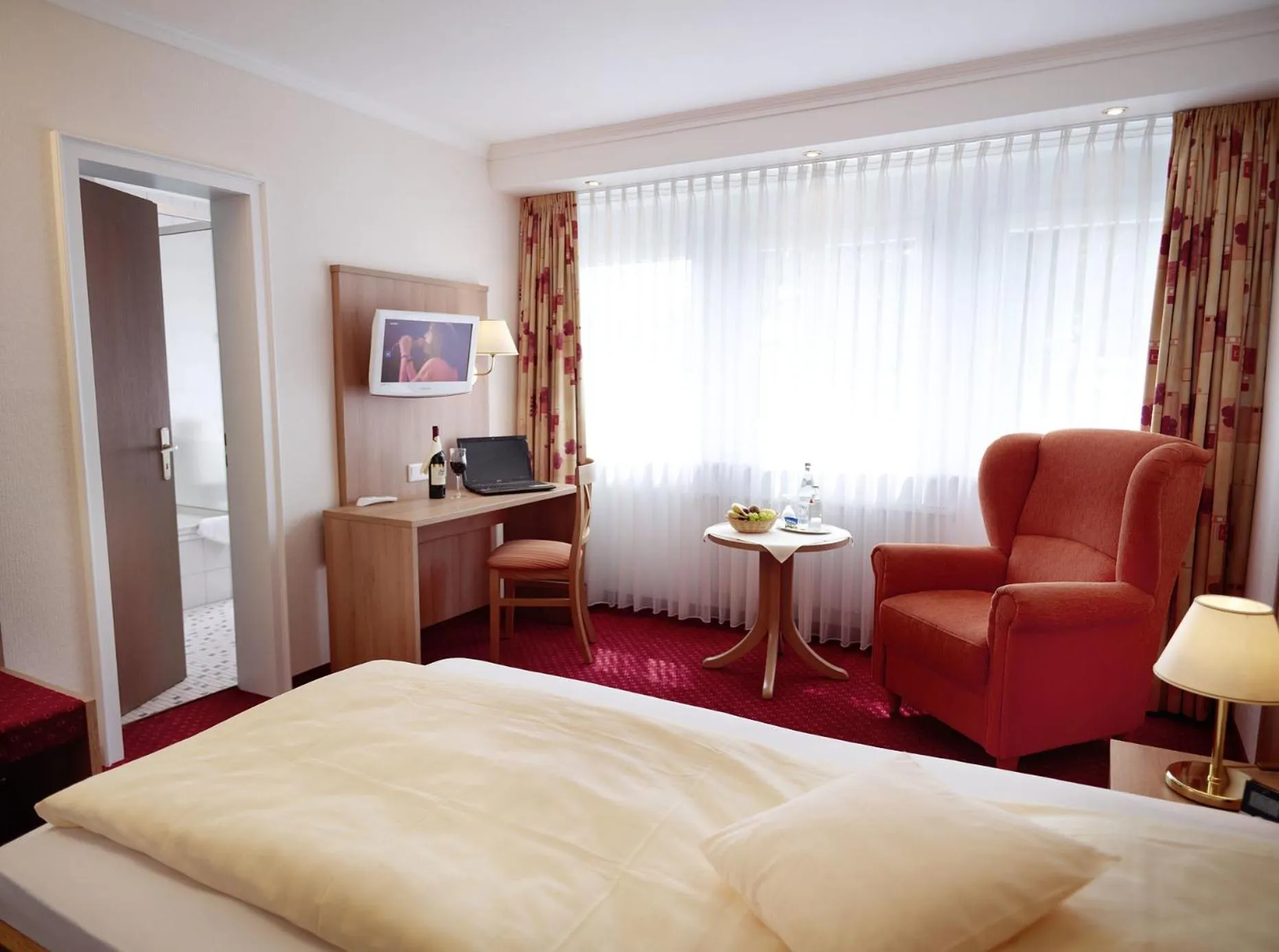 Bed in Landhotel Halbfas-Alterauge