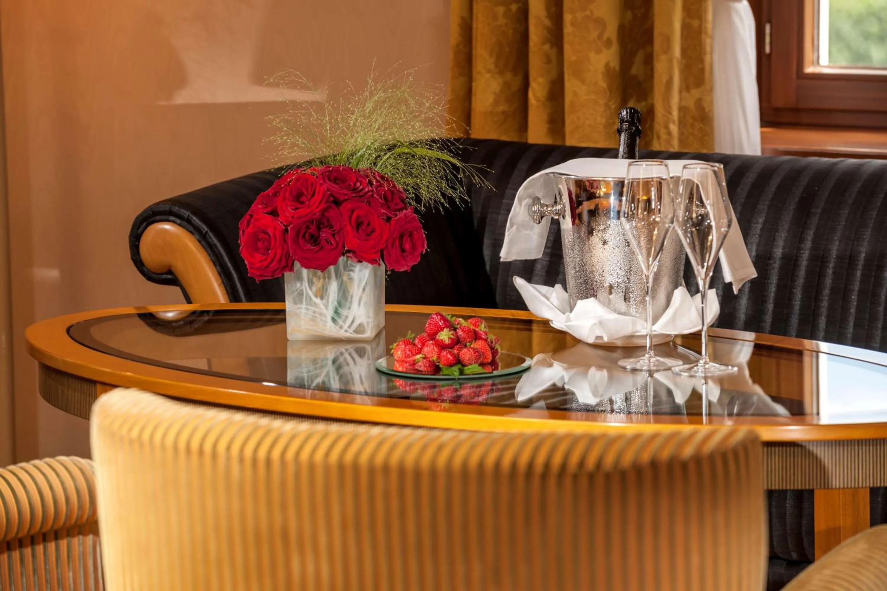 TV and multimedia in Dorint Am Goethepark Weimar