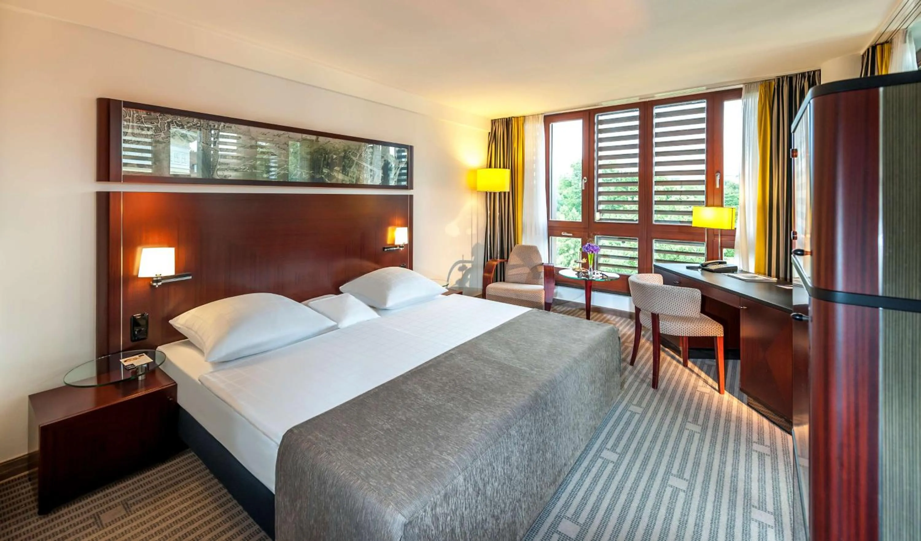 TV and multimedia, Bed in Dorint Am Goethepark Weimar