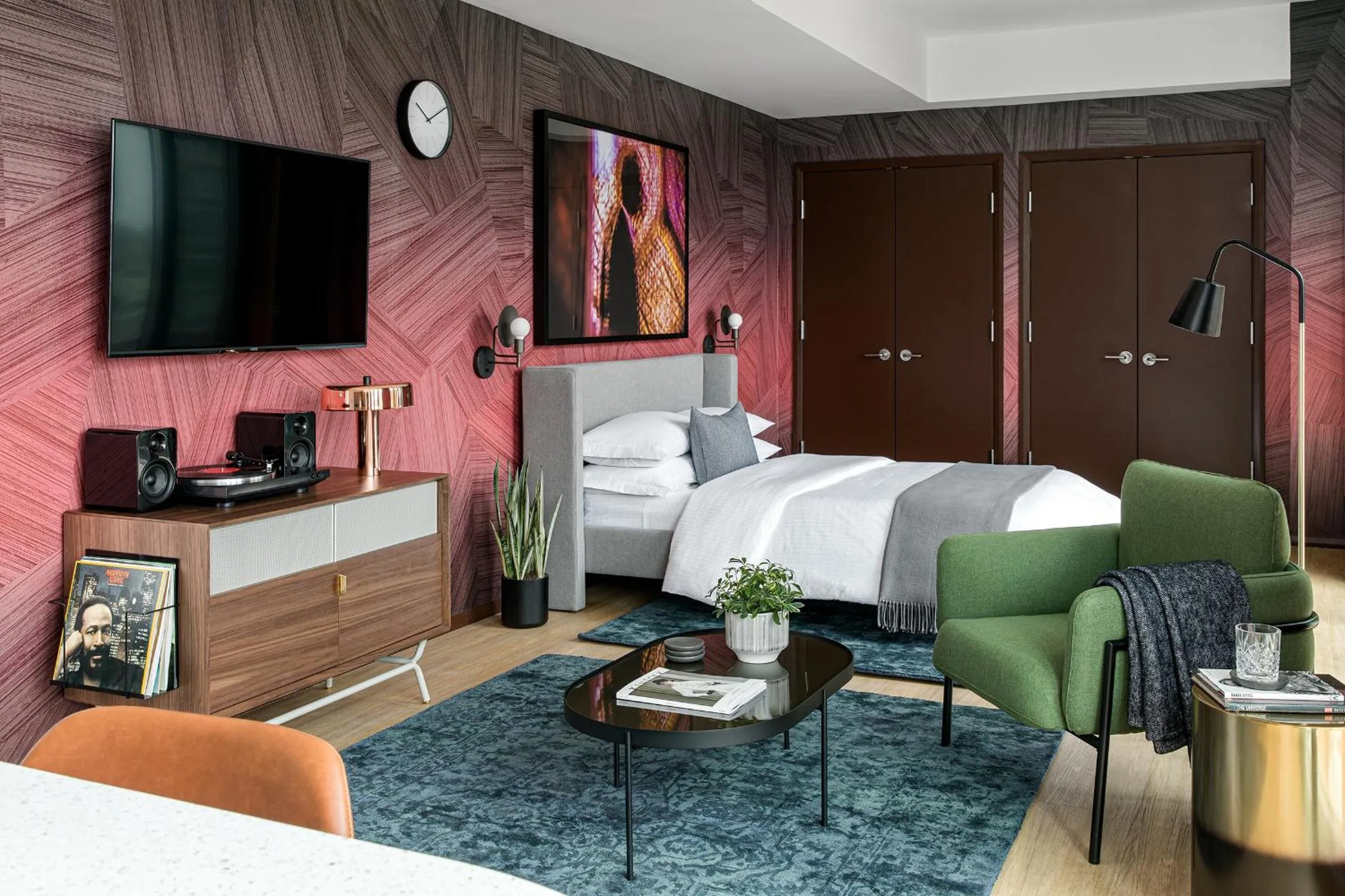 Bedroom in Liz by Black Swan - DC Executive Flat