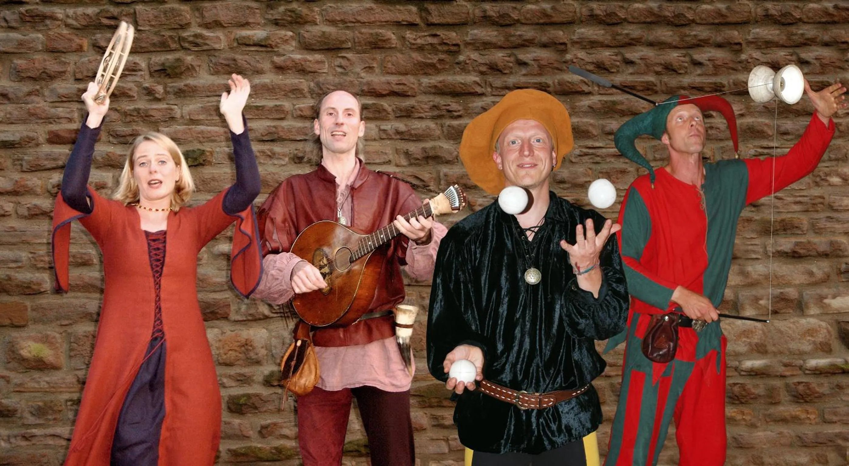 Evening entertainment in Burghotel Volmarstein