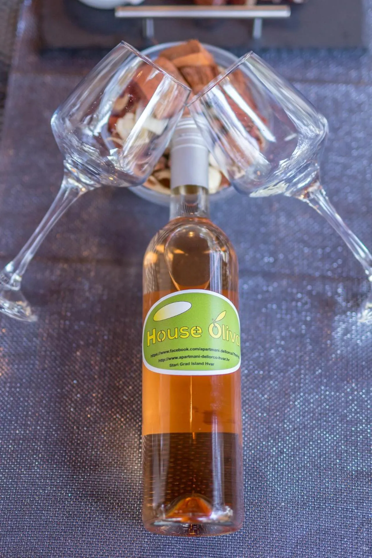 Drinks in House with big walled oliva garden