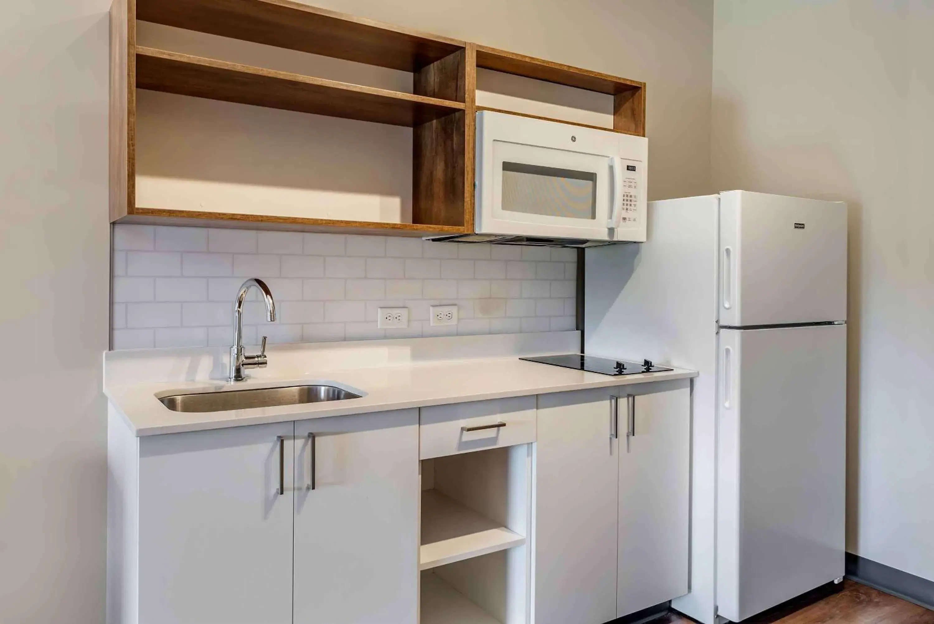 Bedroom in Extended Stay America Suites - Colonial Heights - Fort Lee Bedroom in Extended Stay America Suites - Colonial Heights - Fort Lee