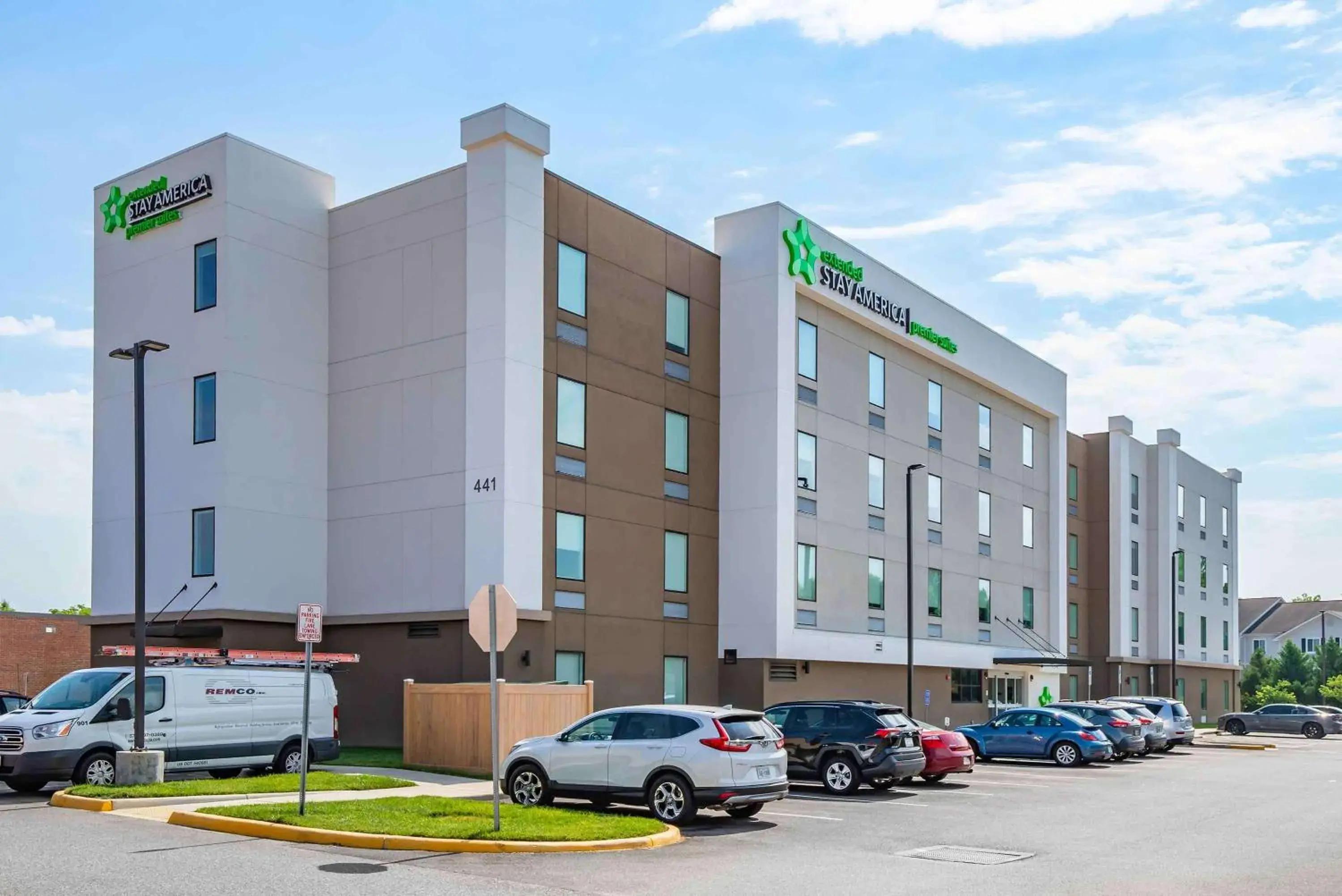 Property building in Extended Stay America Suites - Colonial Heights - Fort Lee Property building in Extended Stay America Suites - Colonial Heights - Fort Lee