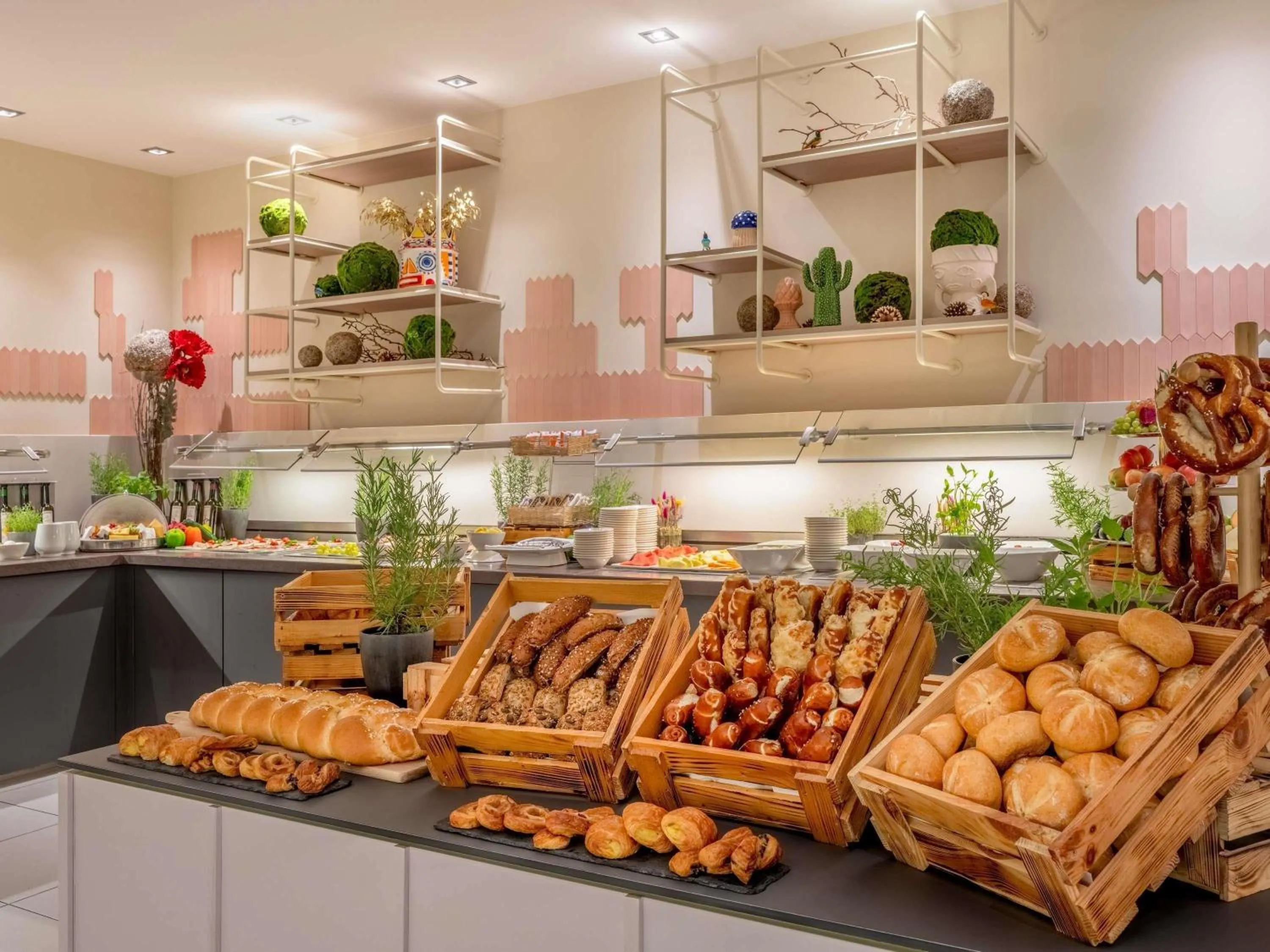 Breakfast in Novotel München City