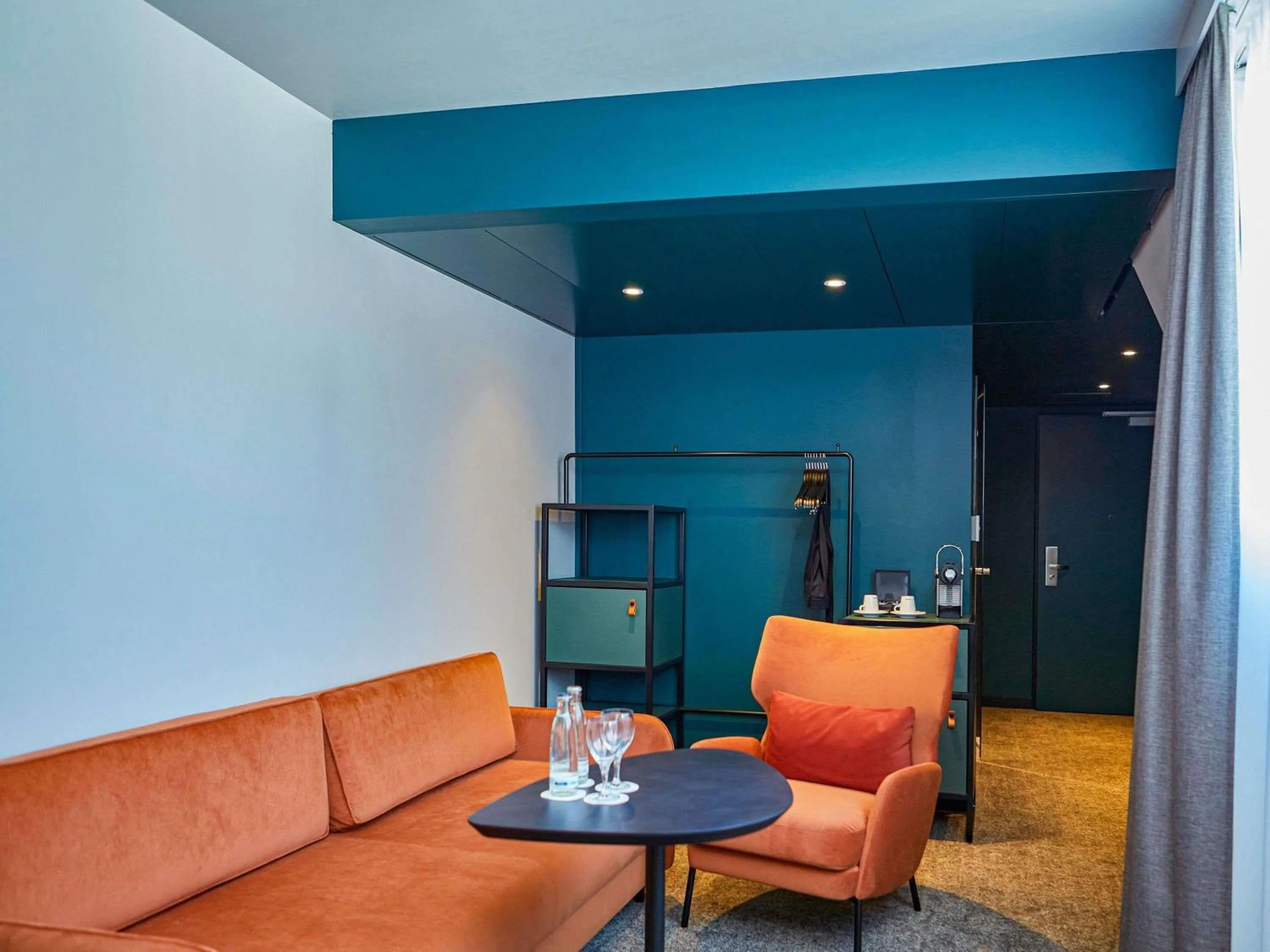 Bedroom in Novotel München City