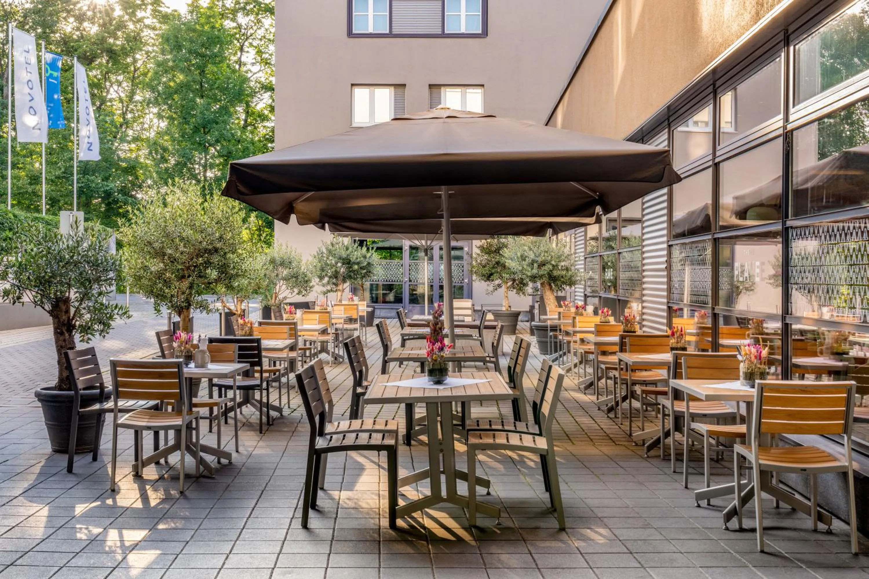 Property building in Novotel München City