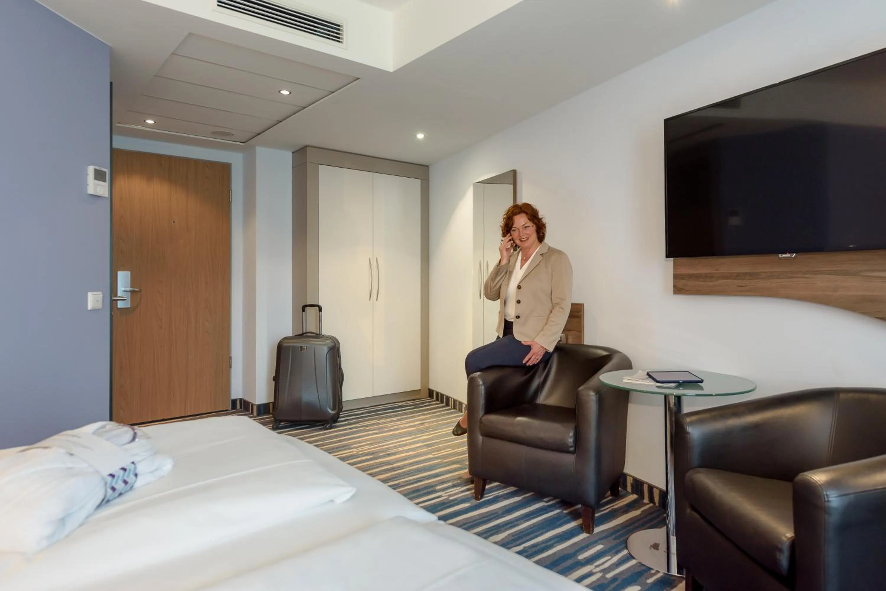 Photo of the whole room, Bed in Mercure Hotel Hamburg Mitte