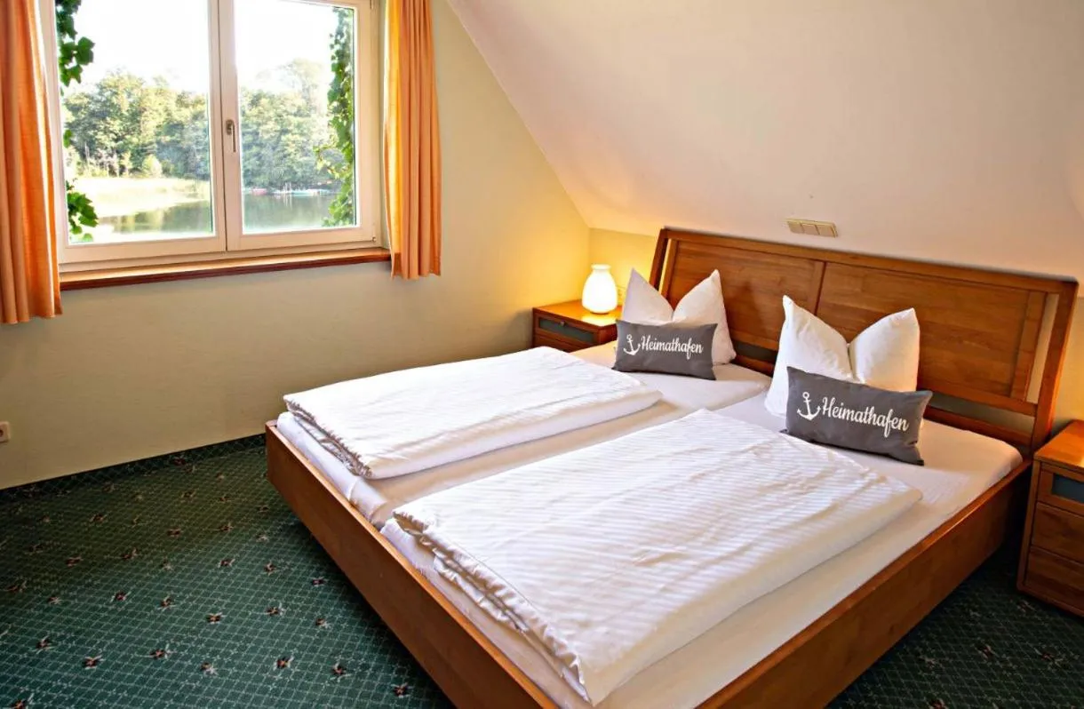 Bed in Fischhaus Wendisch Rietz