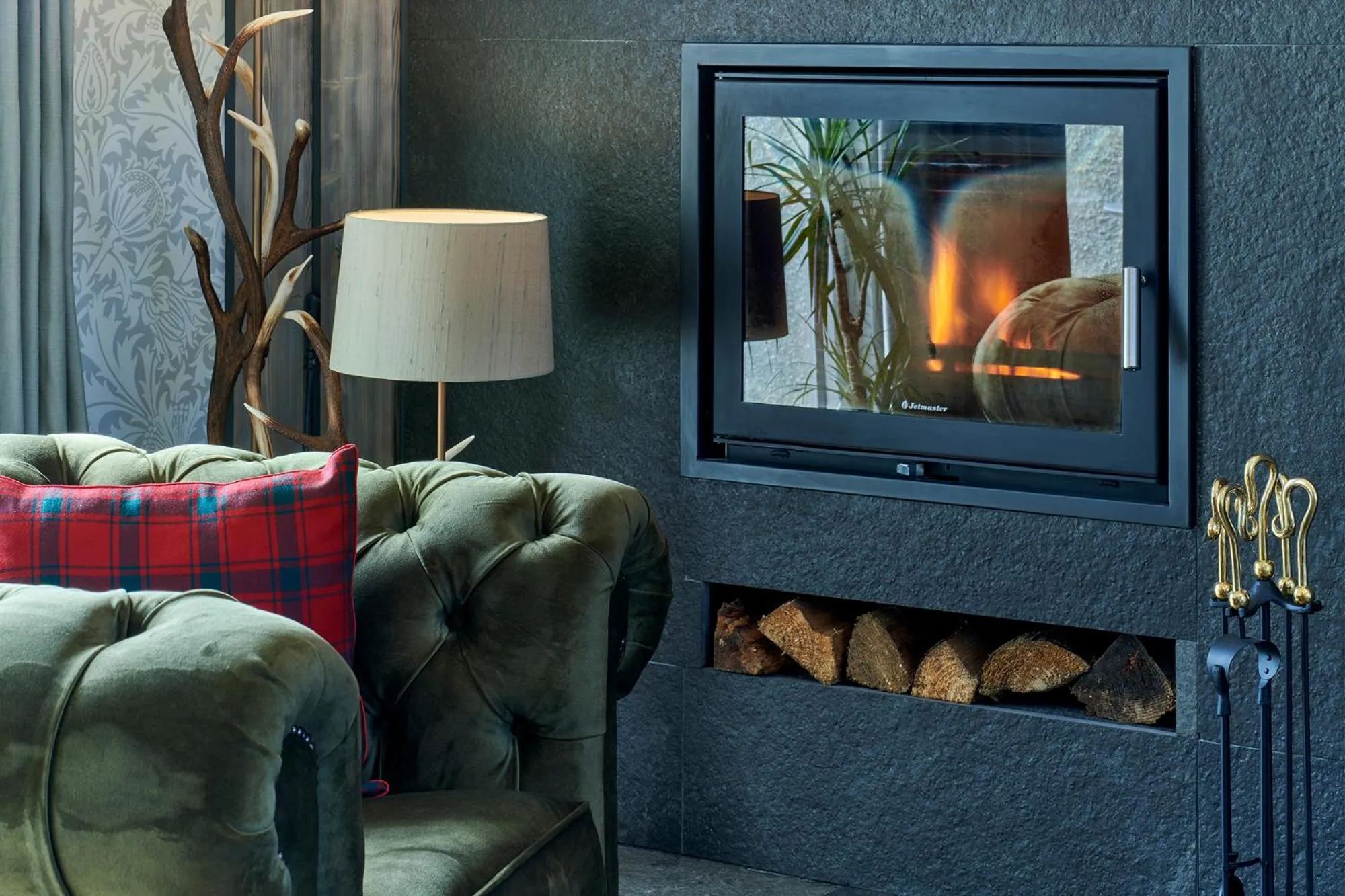 Living room in Monkstadt 1745 Restaurant with Rooms