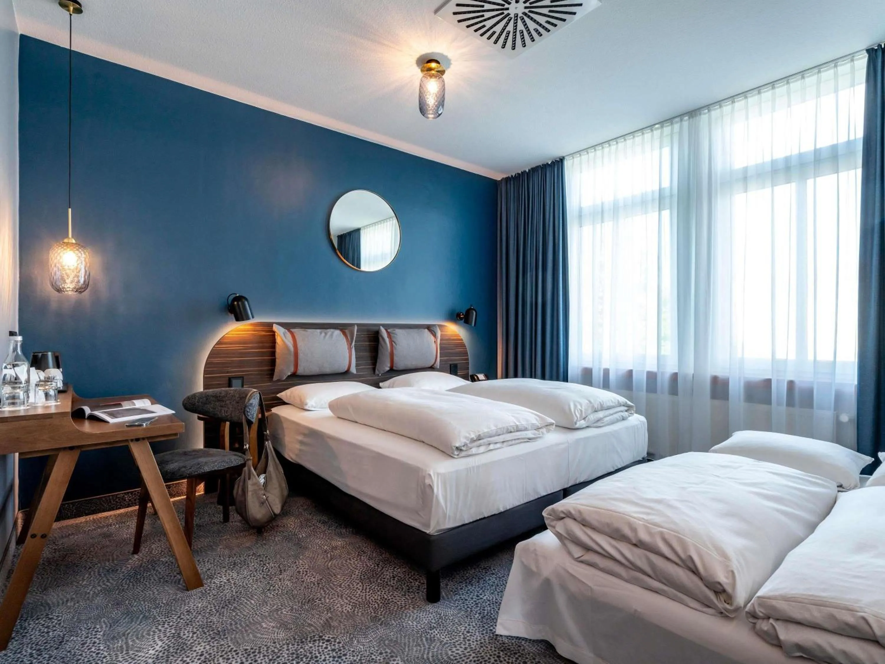 Bedroom, Bed in Mercure Hotel Luebeck City Center