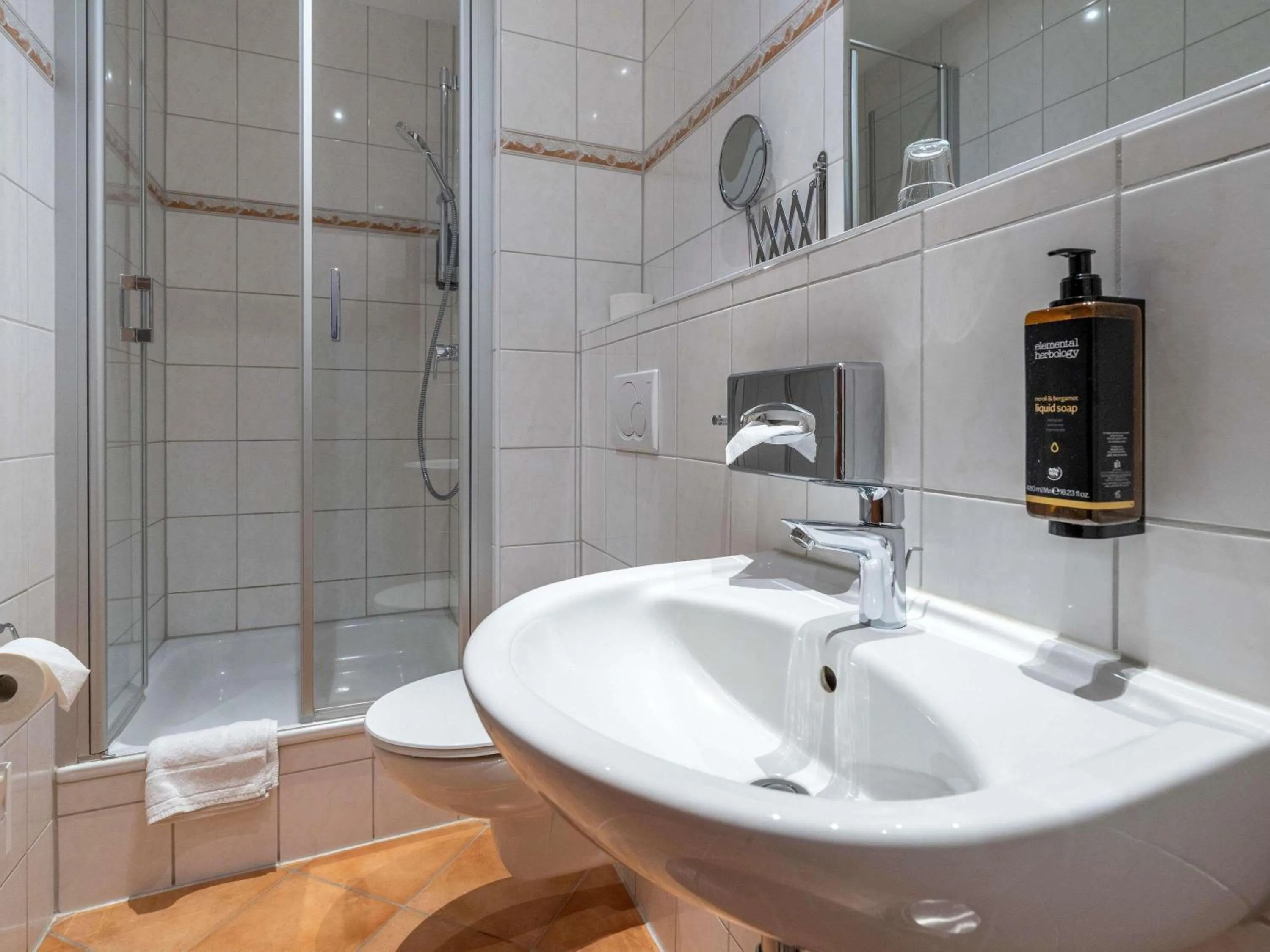 Bedroom in Mercure Hotel Luebeck City Center