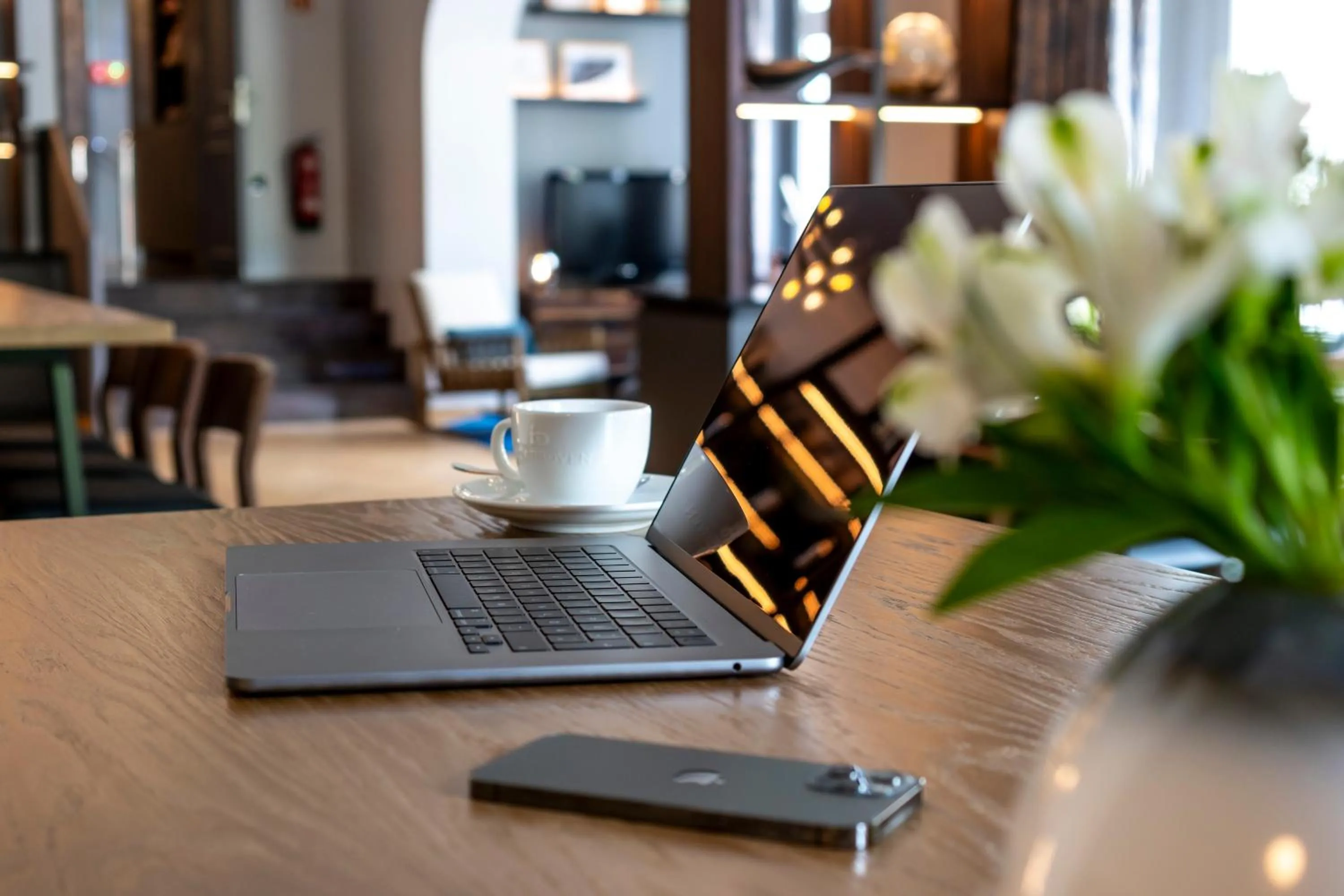 Lounge or bar in Mercure Hotel Luebeck City Center