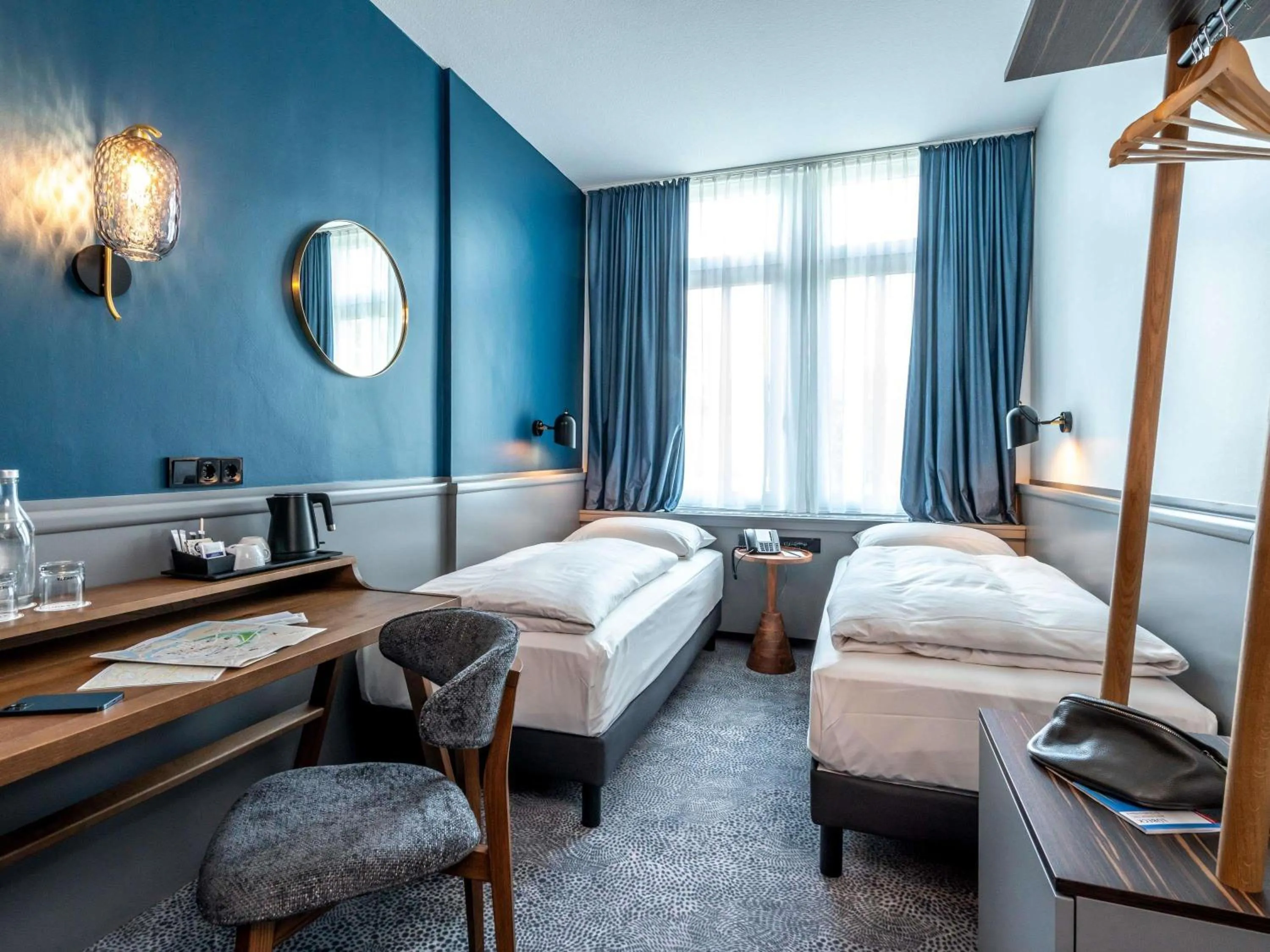 Bedroom, Bed in Mercure Hotel Luebeck City Center