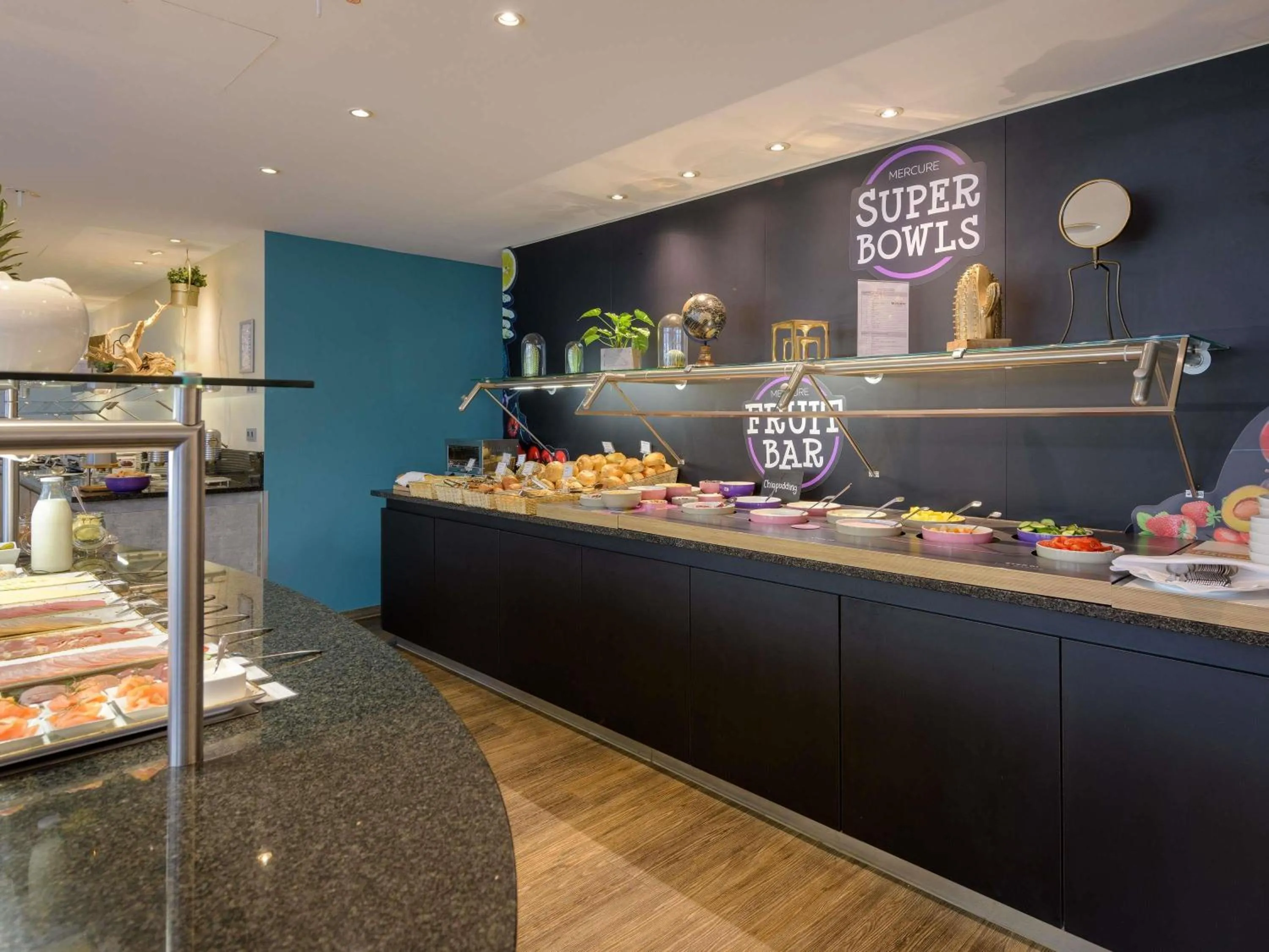 Breakfast in Mercure Hotel Köln West