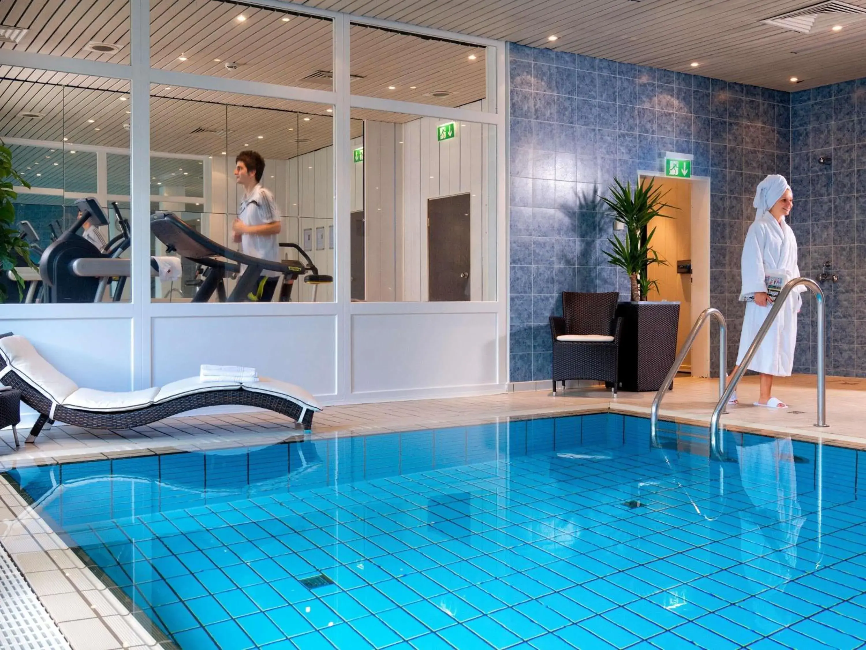 Pool view in Mercure Hotel Köln West Pool view in Mercure Hotel Köln West