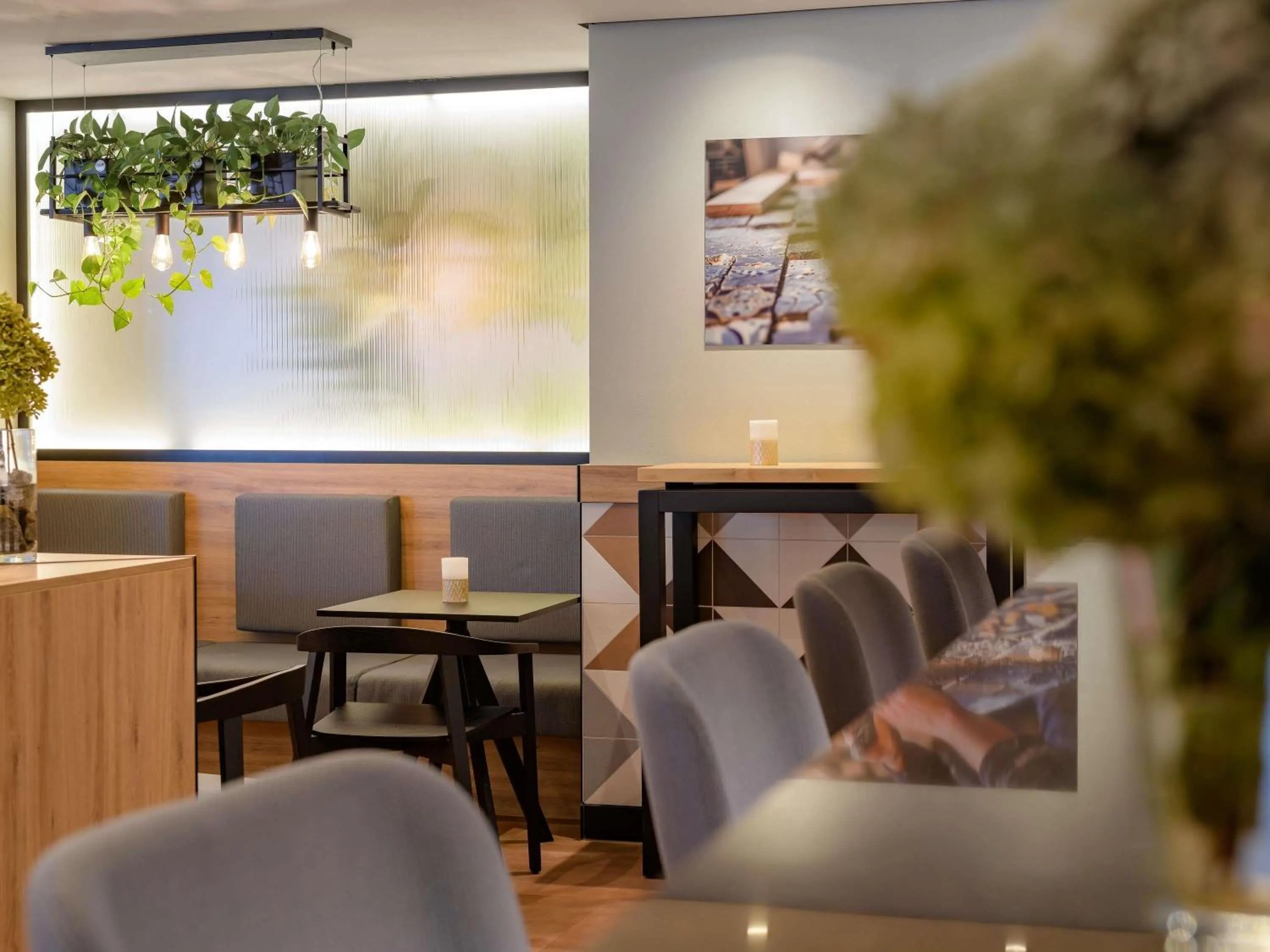 Lounge or bar in Mercure Hotel Köln West