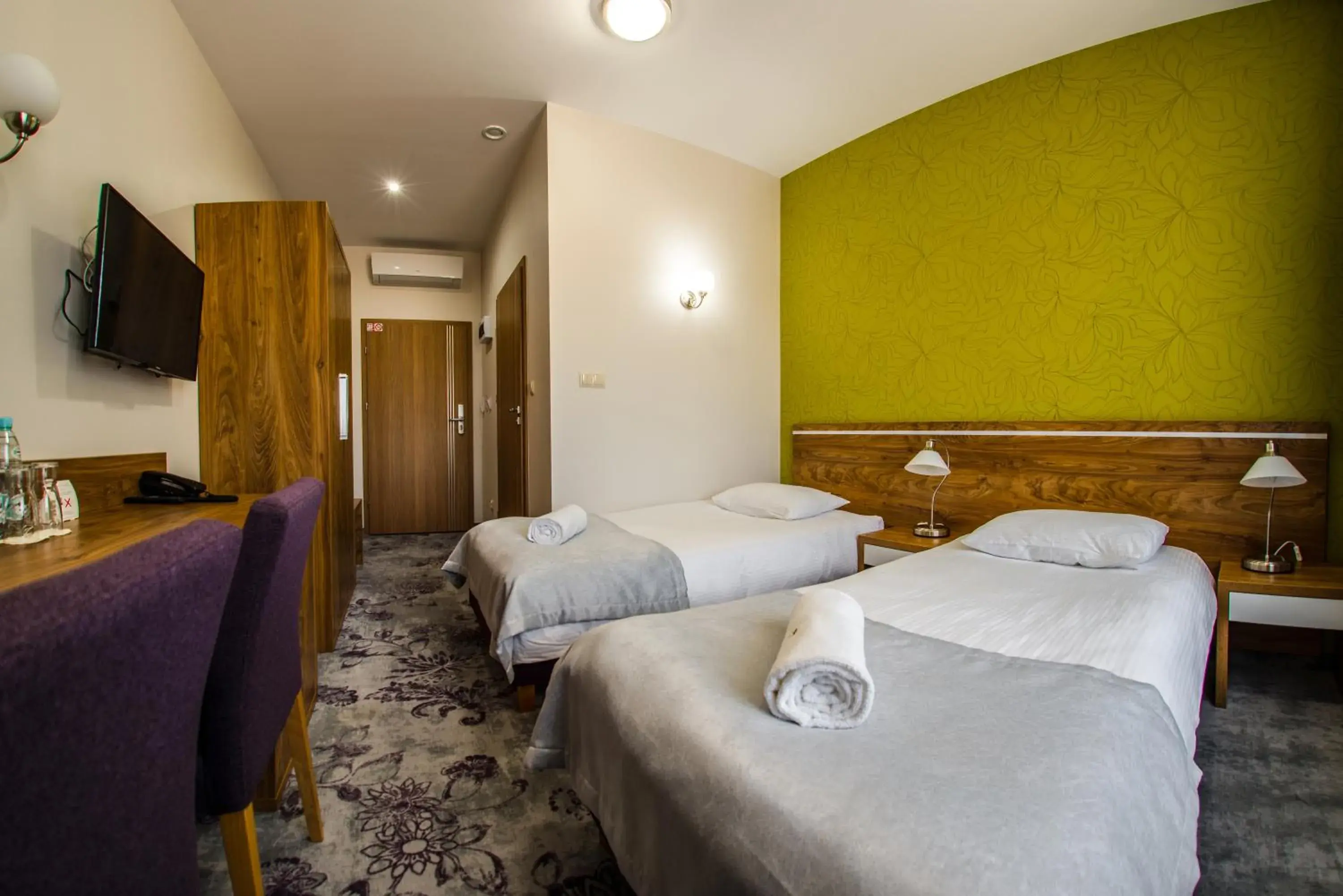 Deluxe Twin Room - single occupancy in Hotel Polonia Deluxe Twin Room - single occupancy in Hotel Polonia