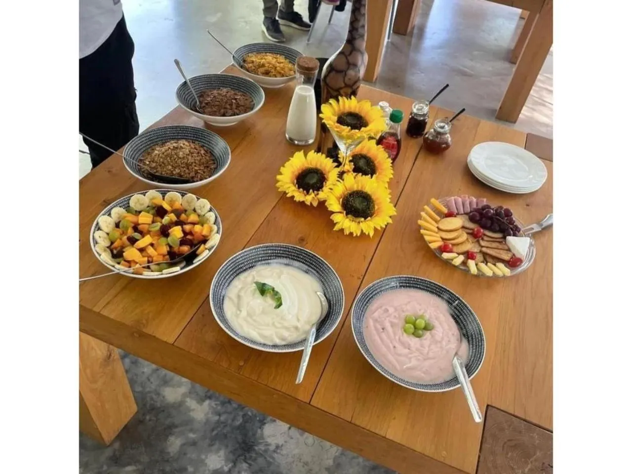 Restaurant/places to eat in Little Africa Safari Lodge