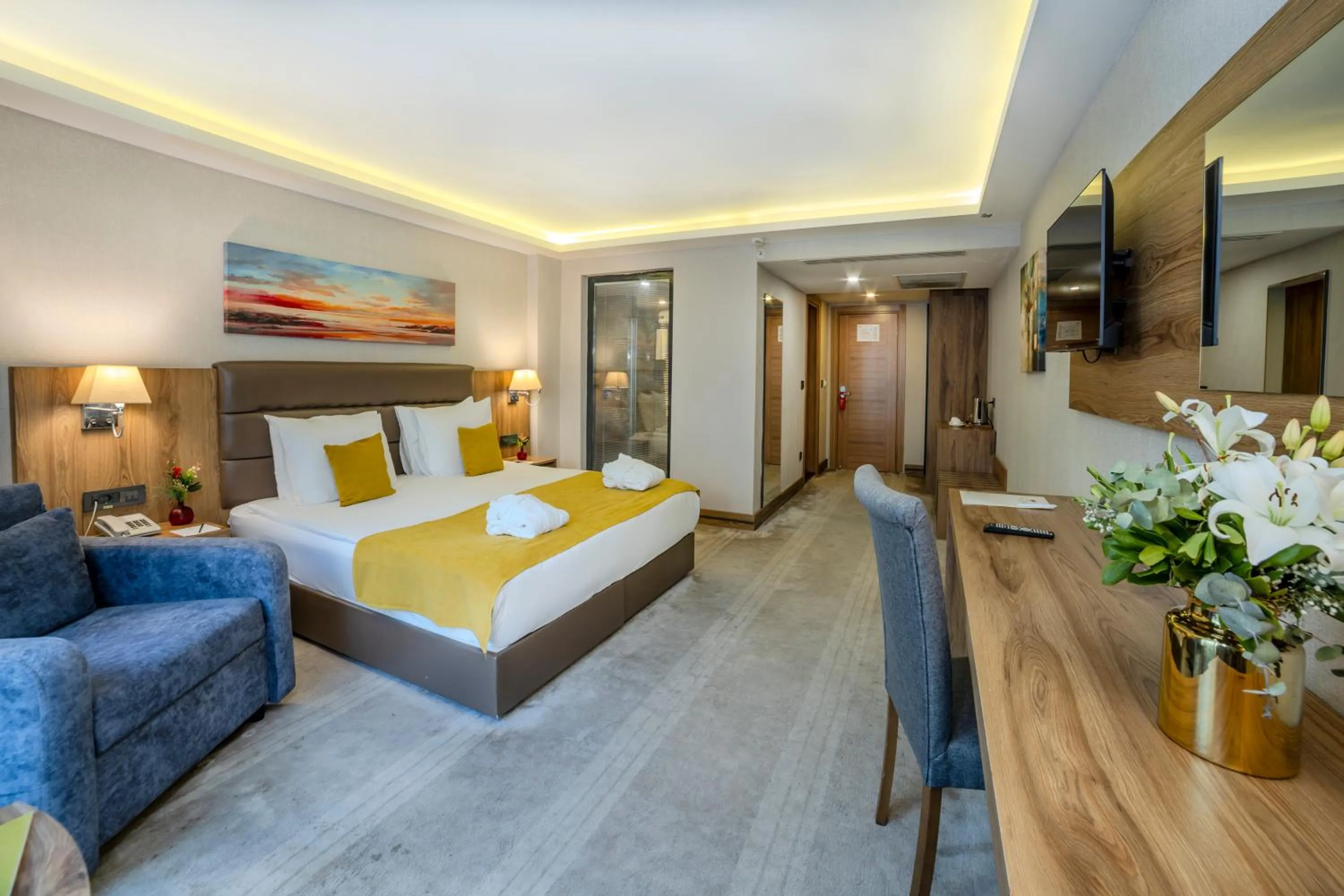 Photo of the whole room, Bed in Royal Termal Hotel