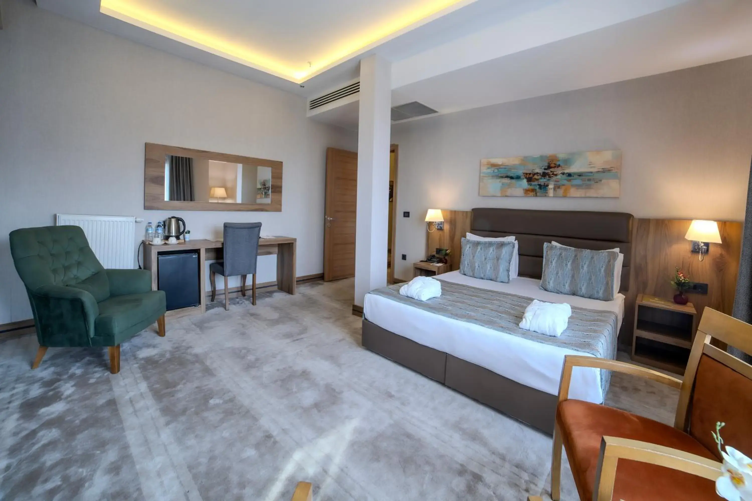 Photo of the whole room, Bed in Royal Termal Hotel Photo of the whole room, Bed in Royal Termal Hotel