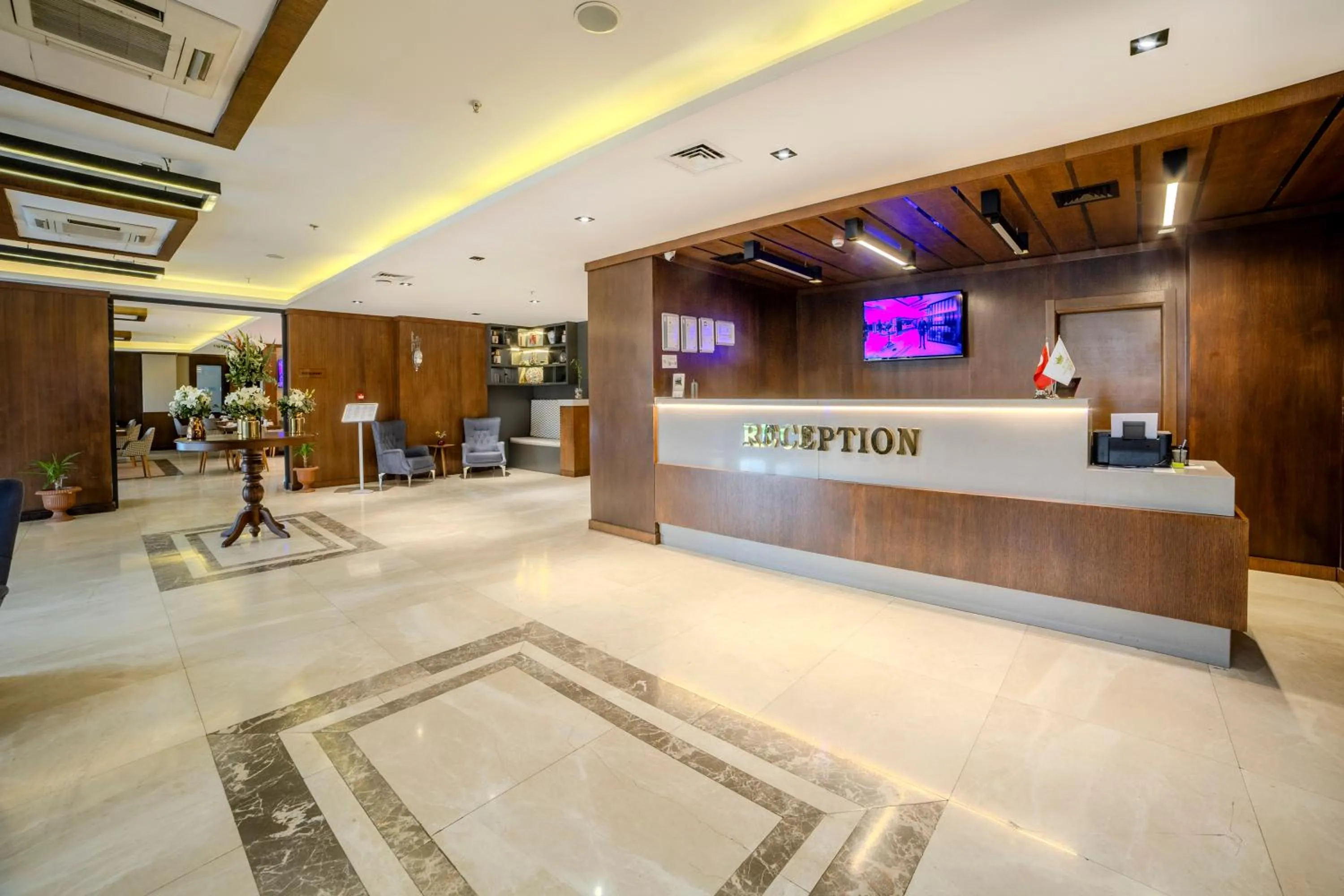 Lobby or reception in Royal Termal Hotel