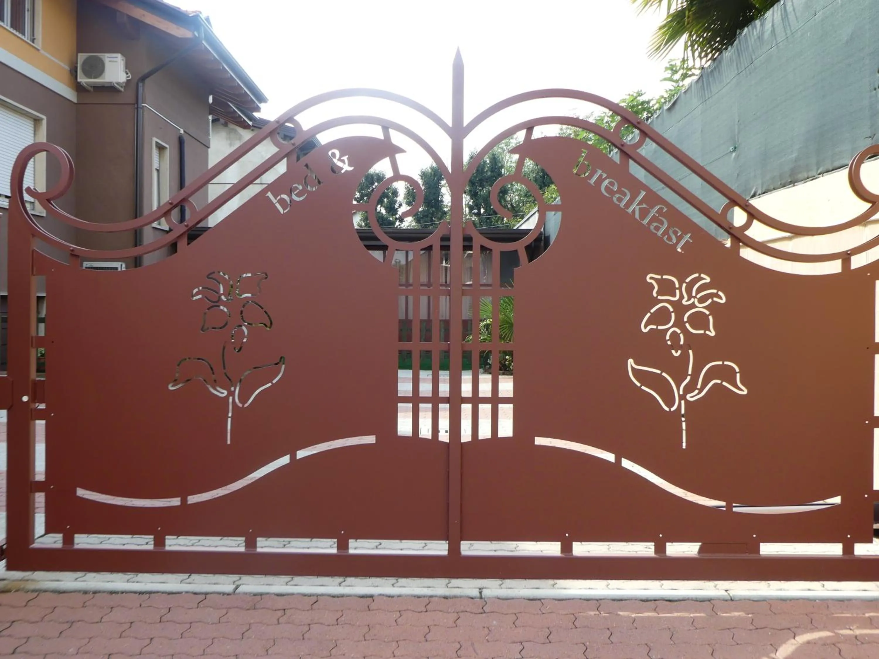 Facade/entrance in I Fiori di Malpensa