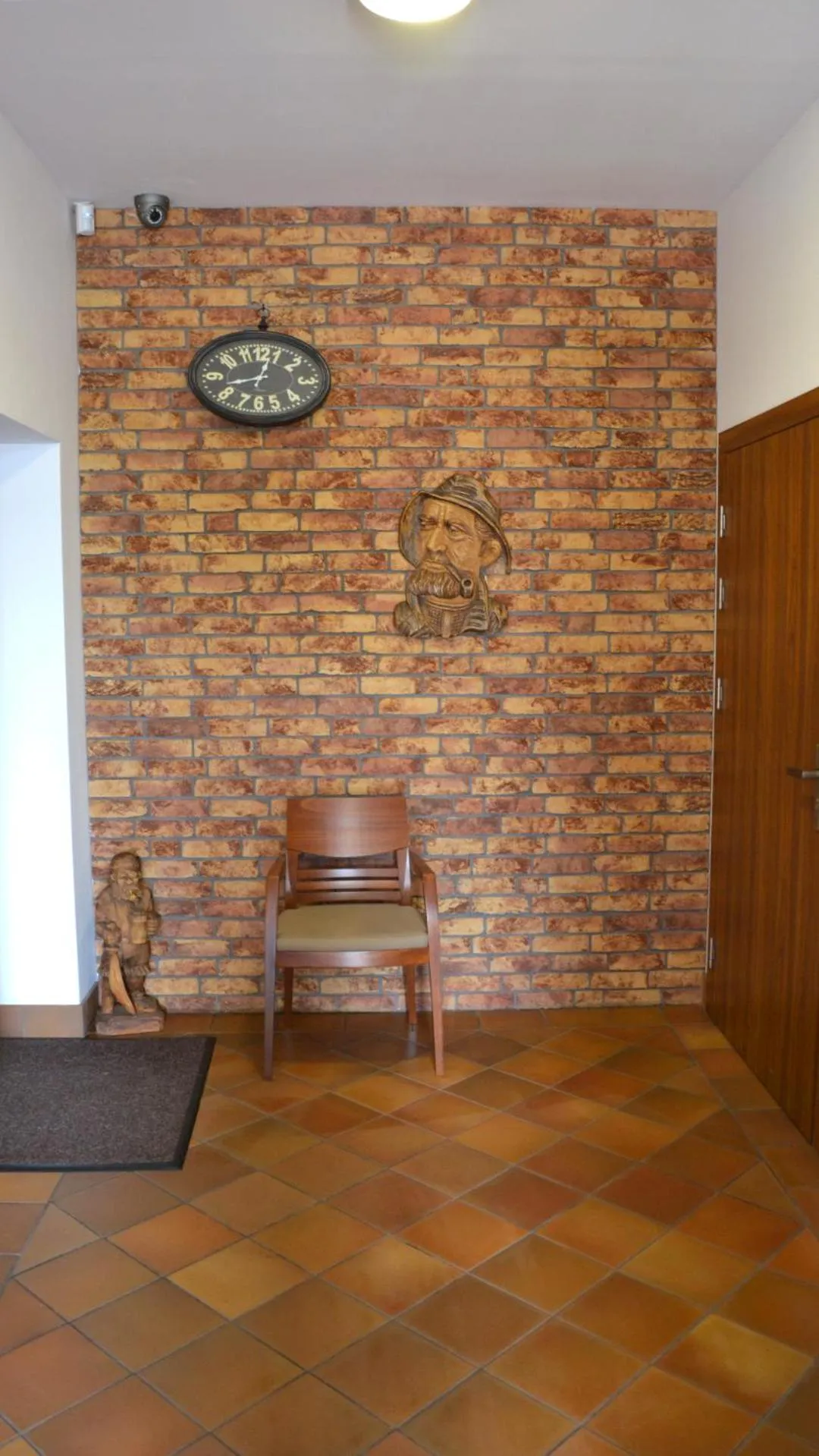 Decorative detail in Tawerna Kaper