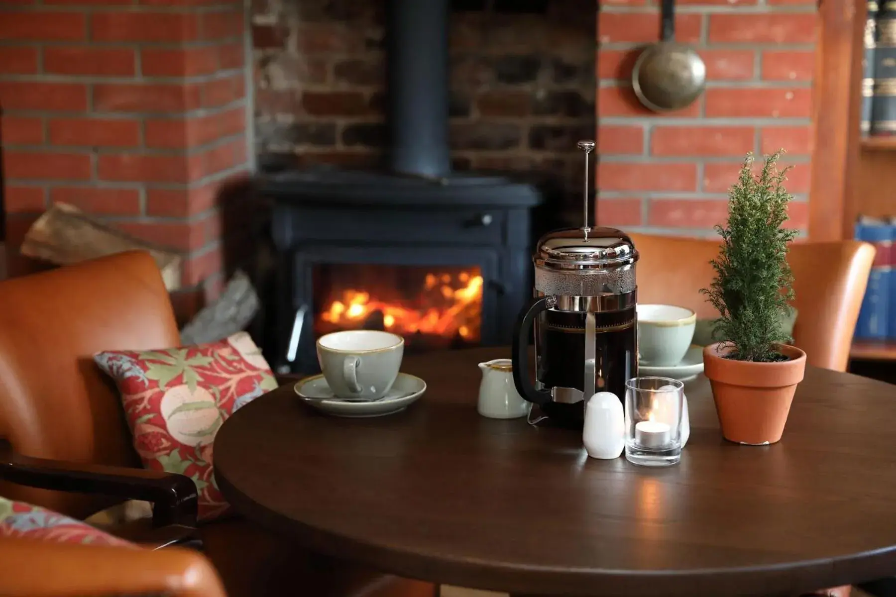 Lounge or bar in The Rising Sun Lounge or bar in The Rising Sun