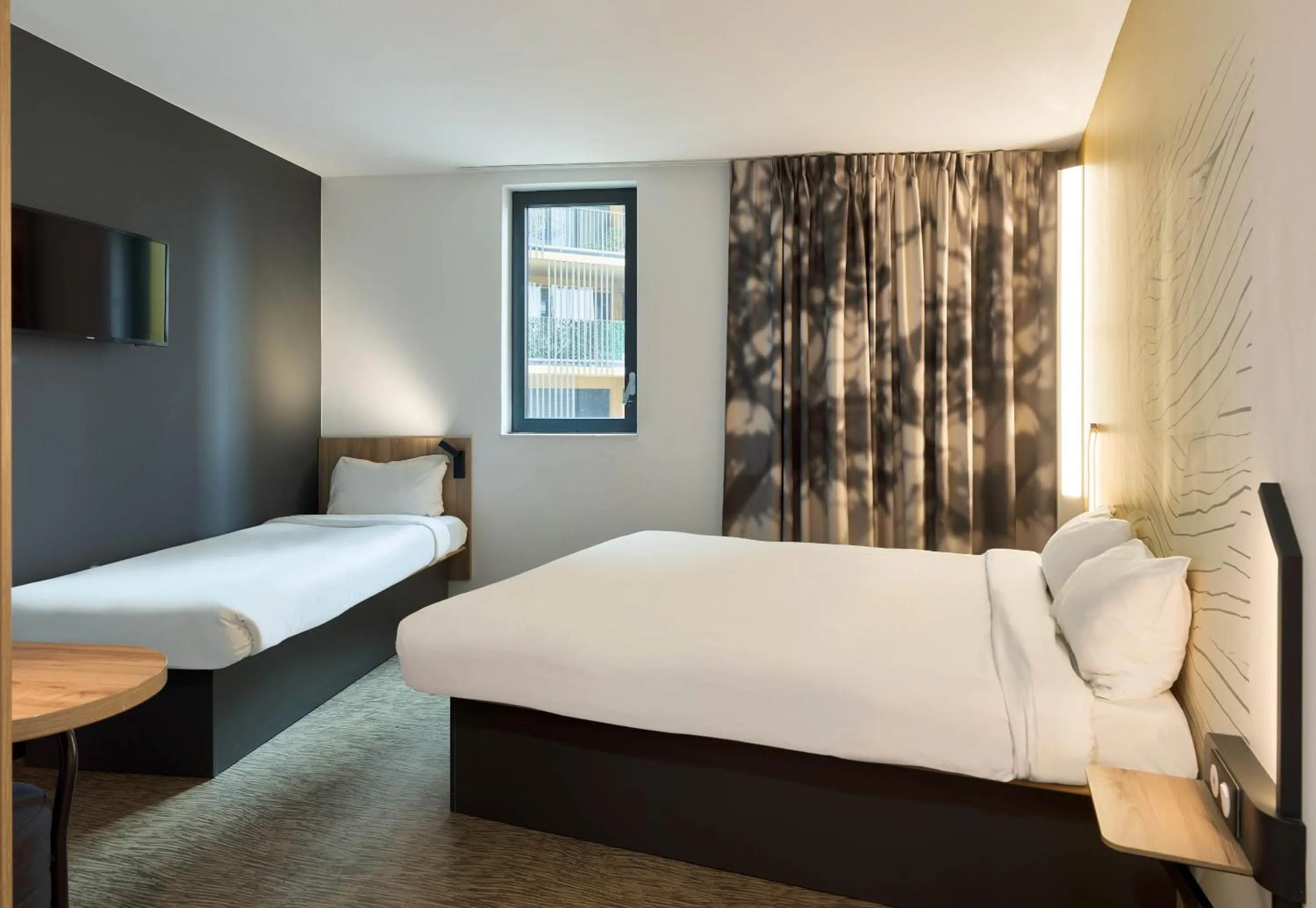 Bedroom, Bed in B&B HOTEL Paris Porte de Bagnolet