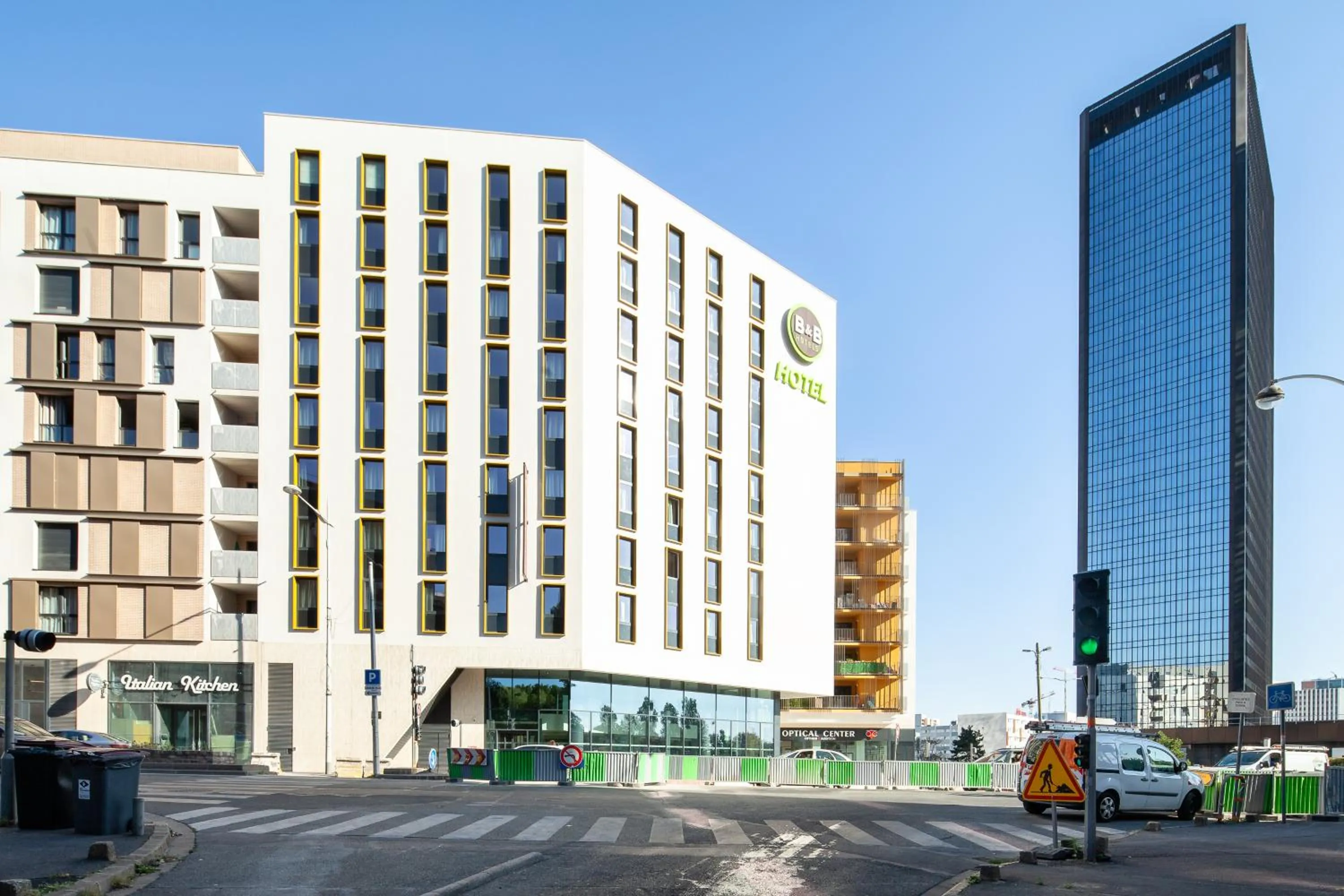Facade/entrance in B&B HOTEL Paris Porte de Bagnolet