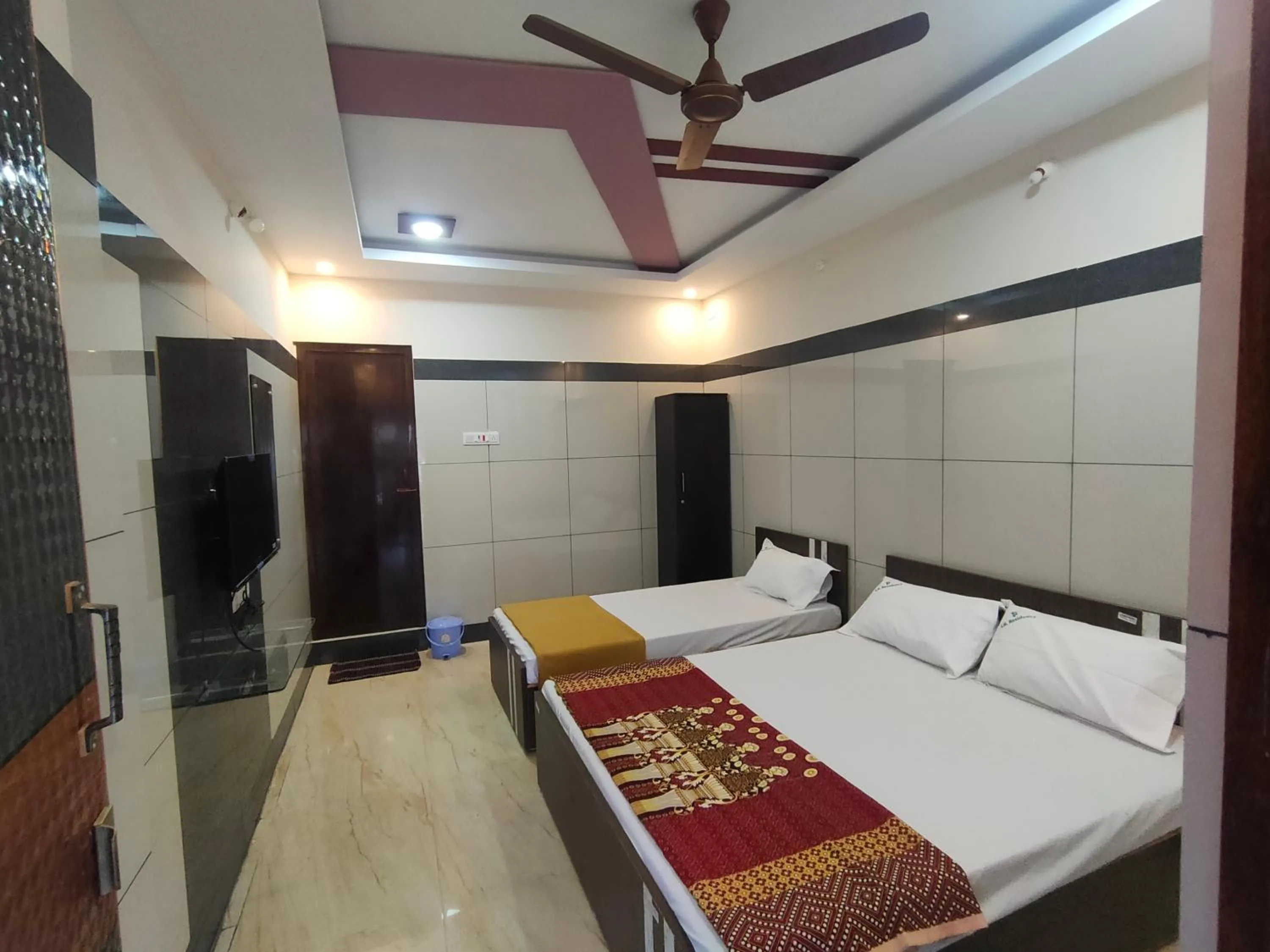 Bed in Sar Raj S R RESIDENCY