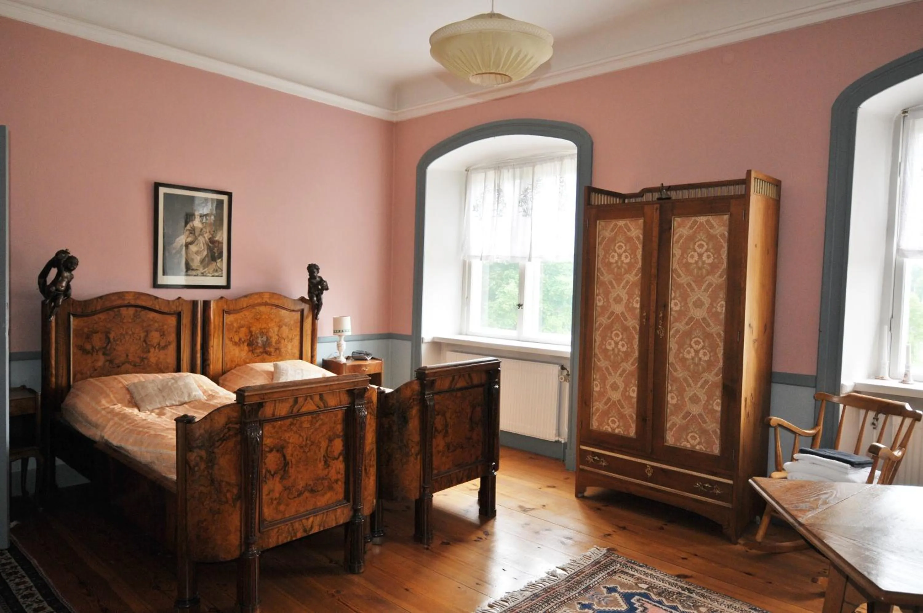 Photo of the whole room, Bed in Husby Säteri