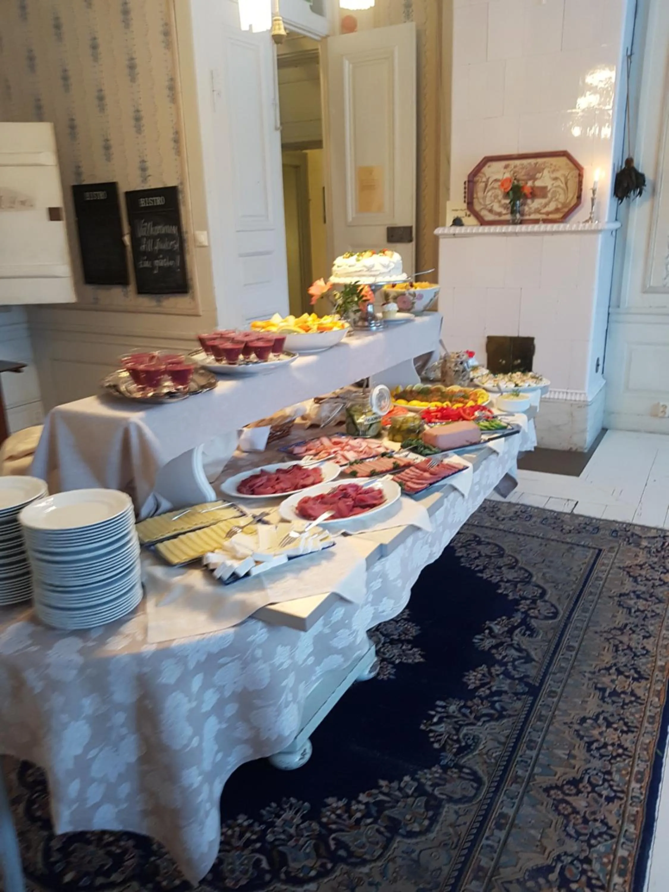 Breakfast in Husby Säteri