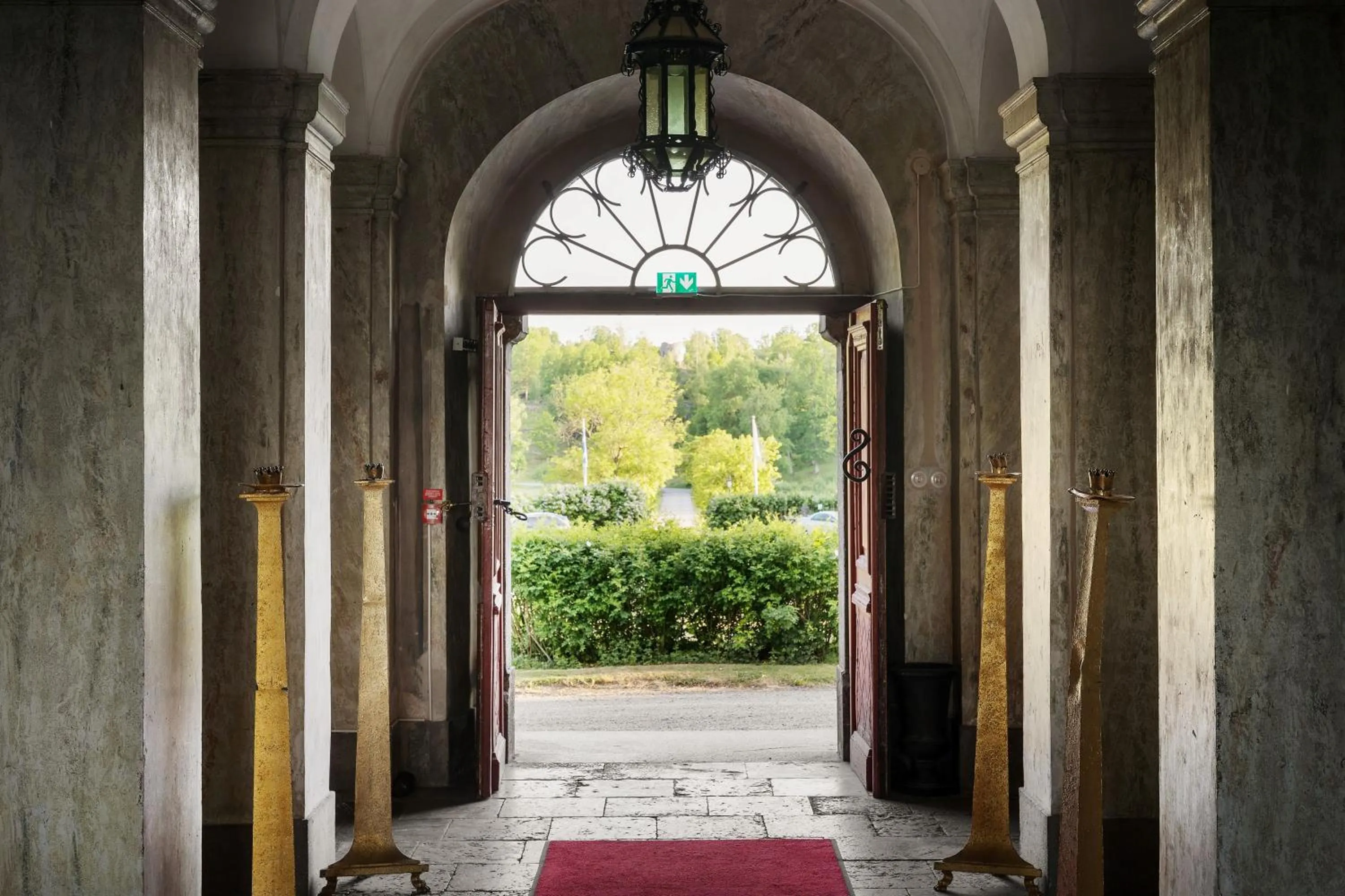 Property building in Husby Säteri