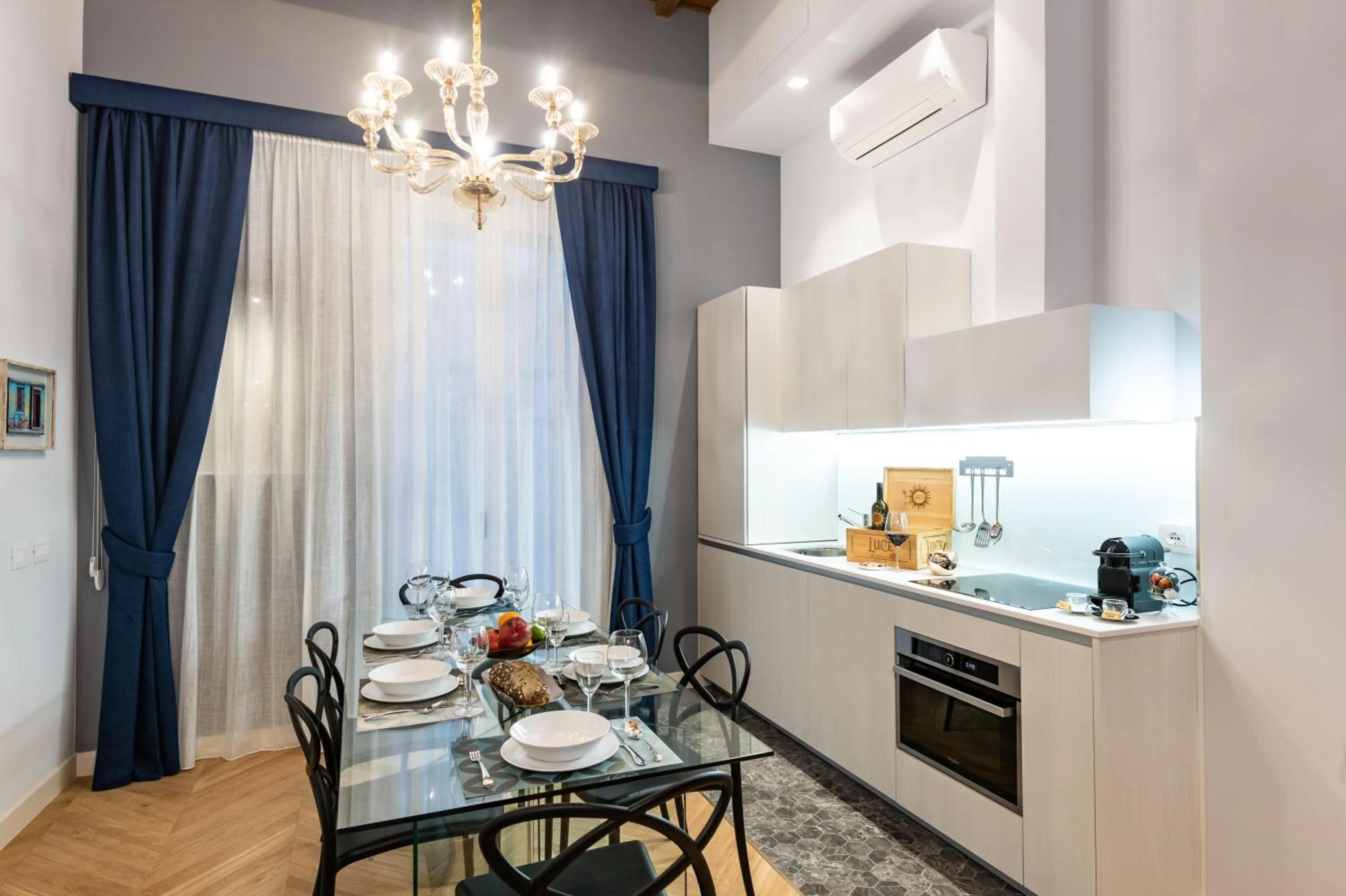 Kitchen or kitchenette in Kairos by Florence Art Apartments
