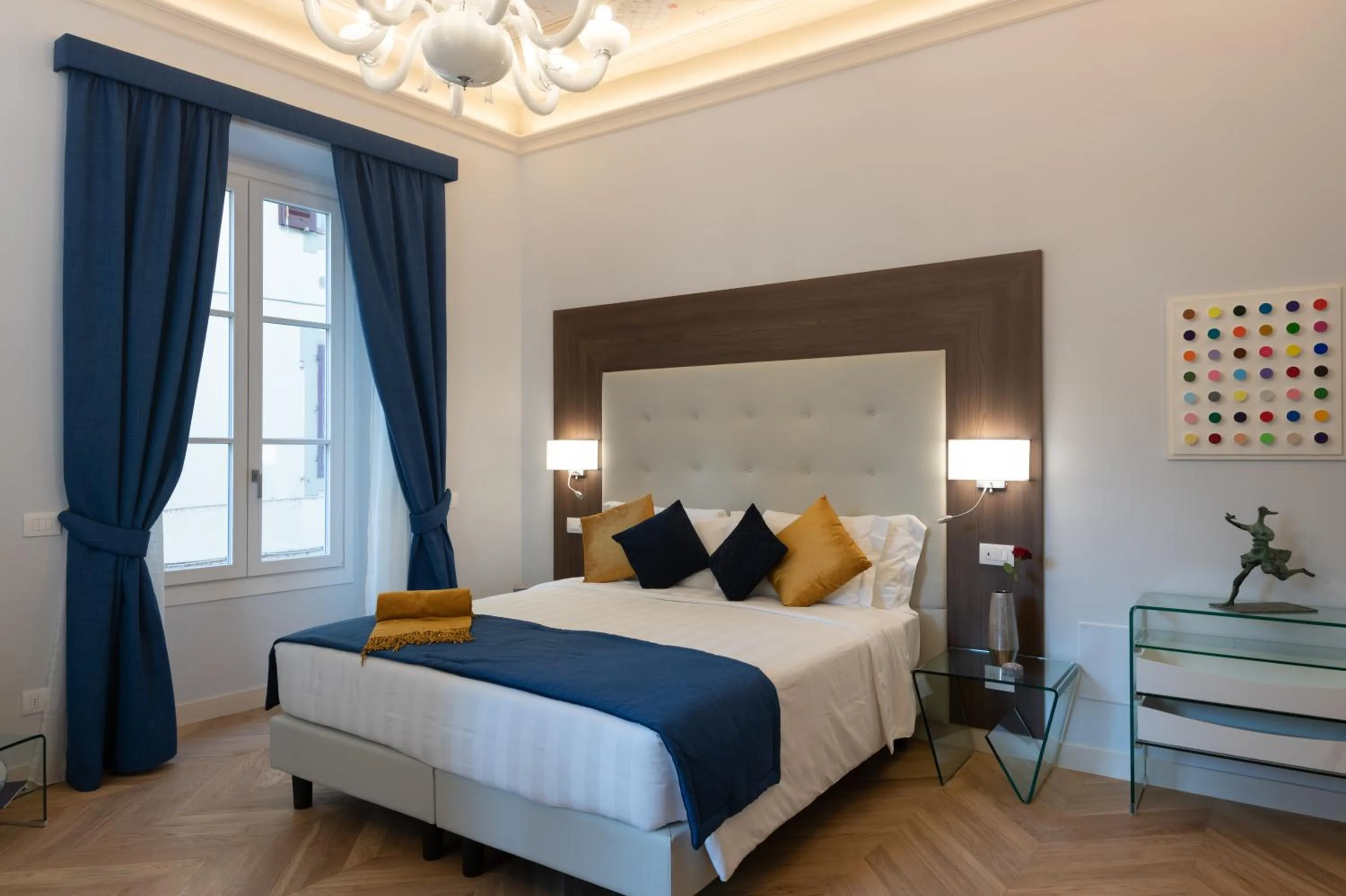 Photo of the whole room, Bed in Kairos by Florence Art Apartments